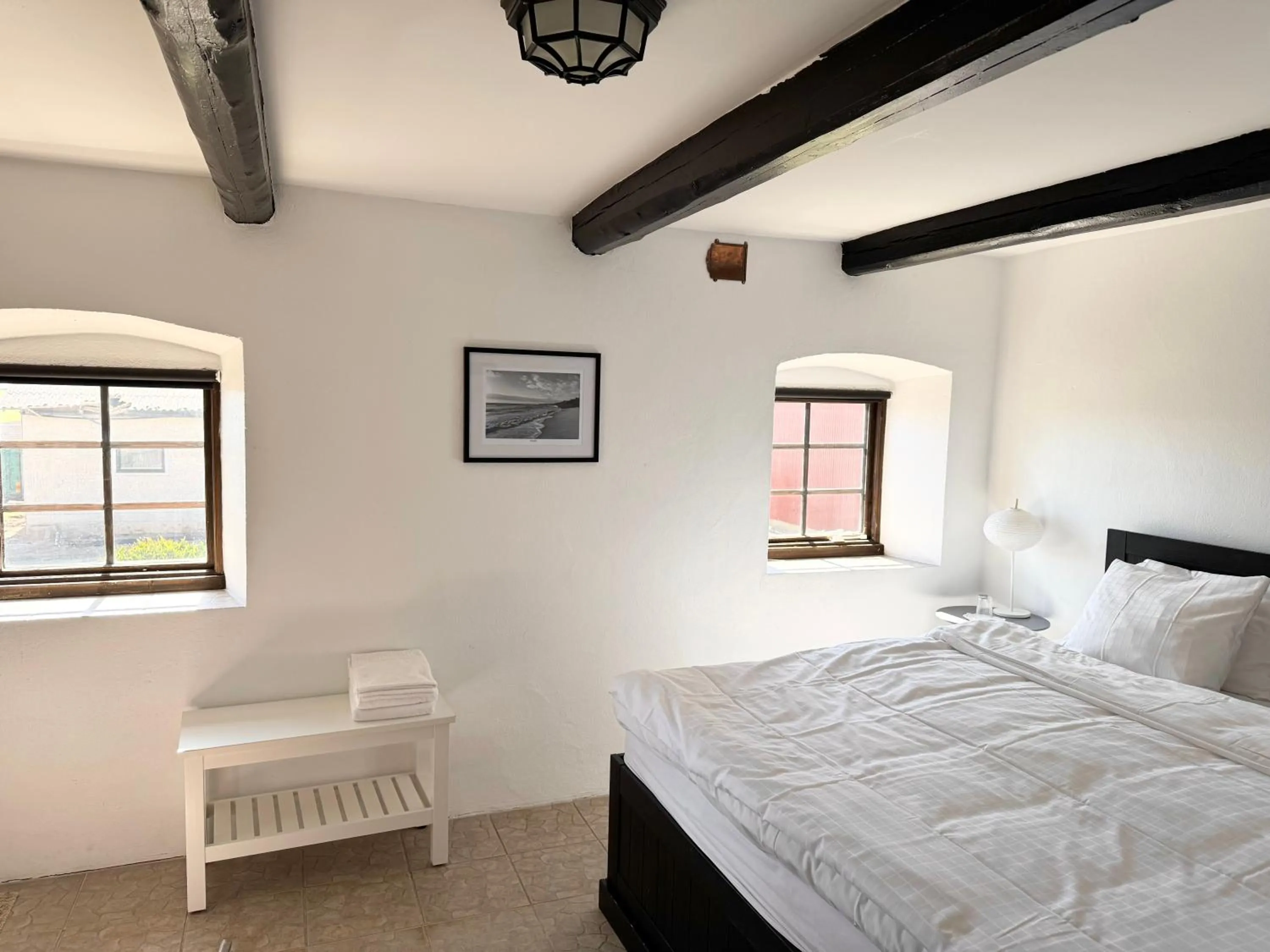 Photo of the whole room, Bed in Gårdshotellet