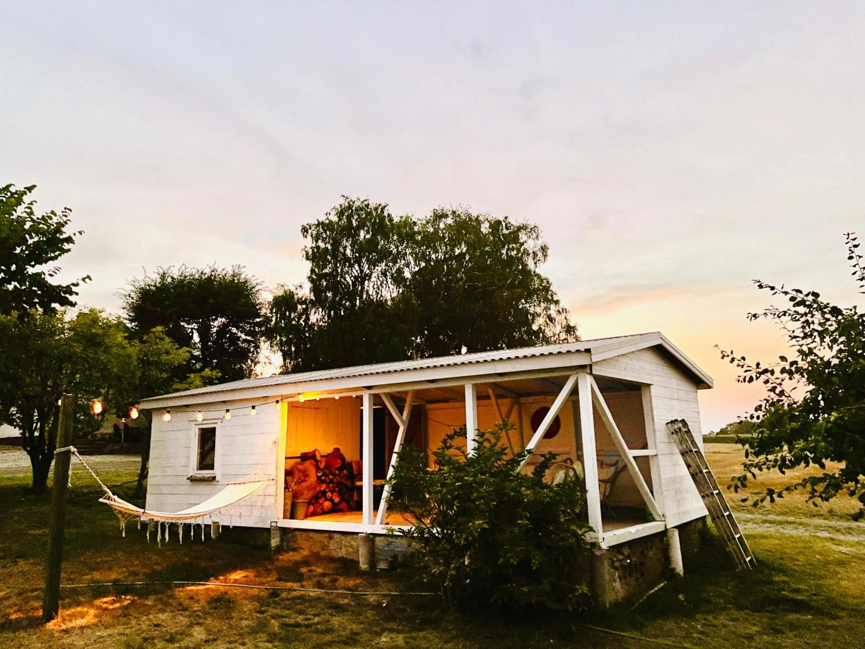 Seating area in Gårdshotellet