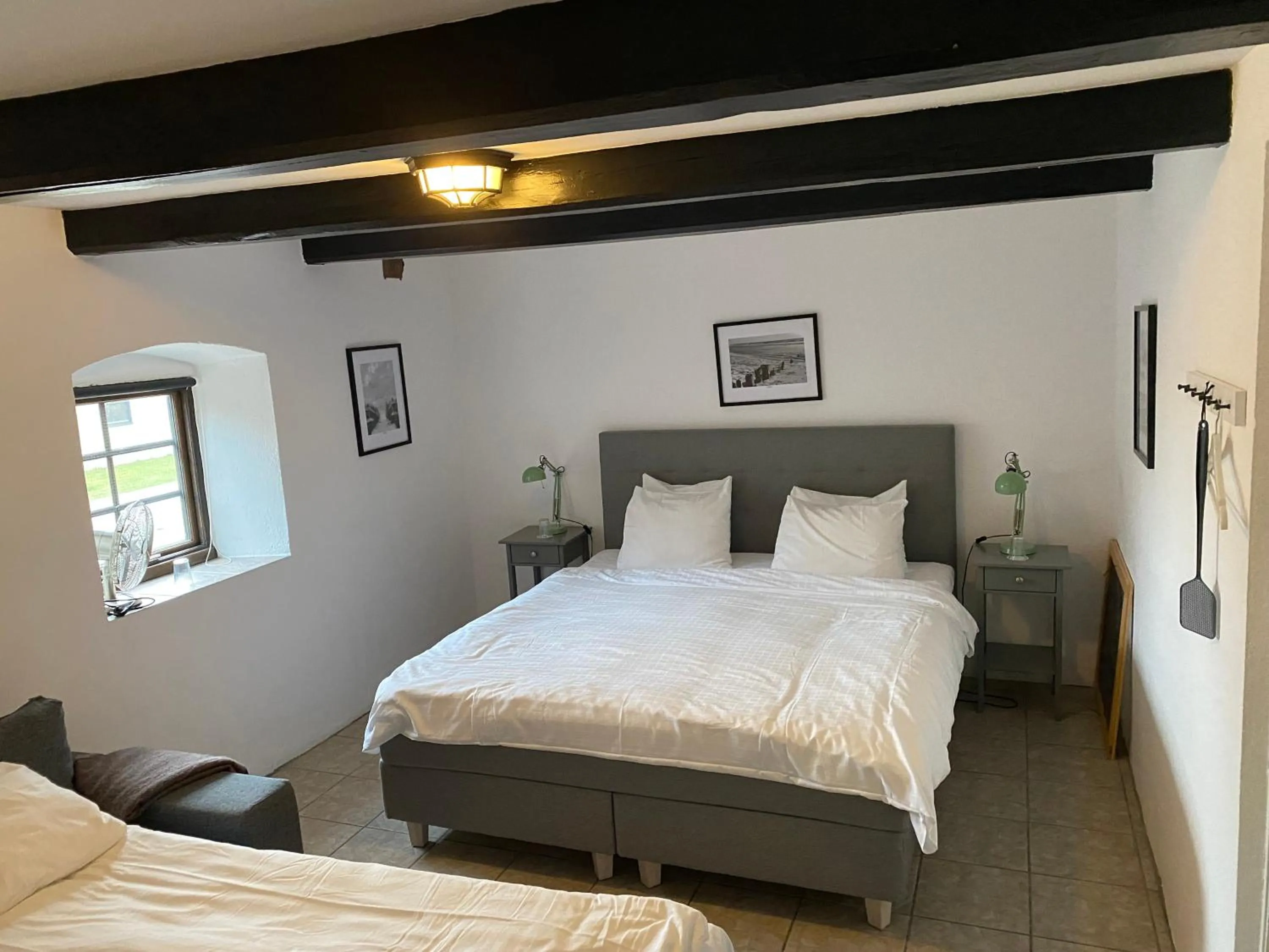 Bed in Gårdshotellet