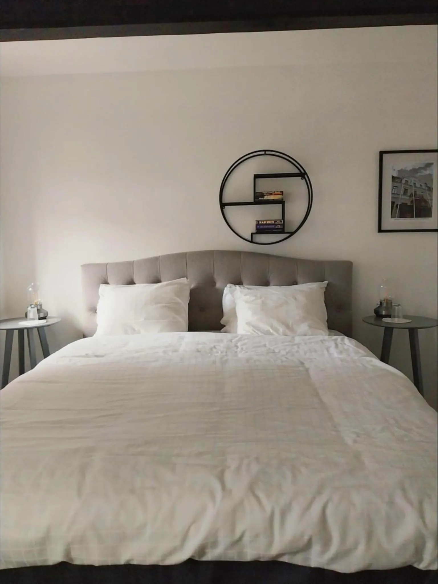 Bed in Gårdshotellet