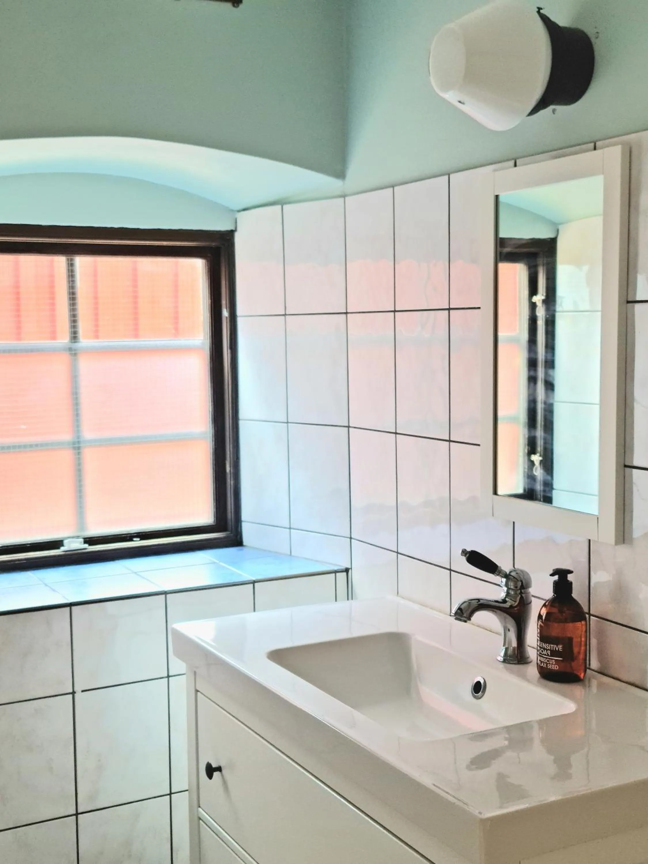 Bathroom in Gårdshotellet