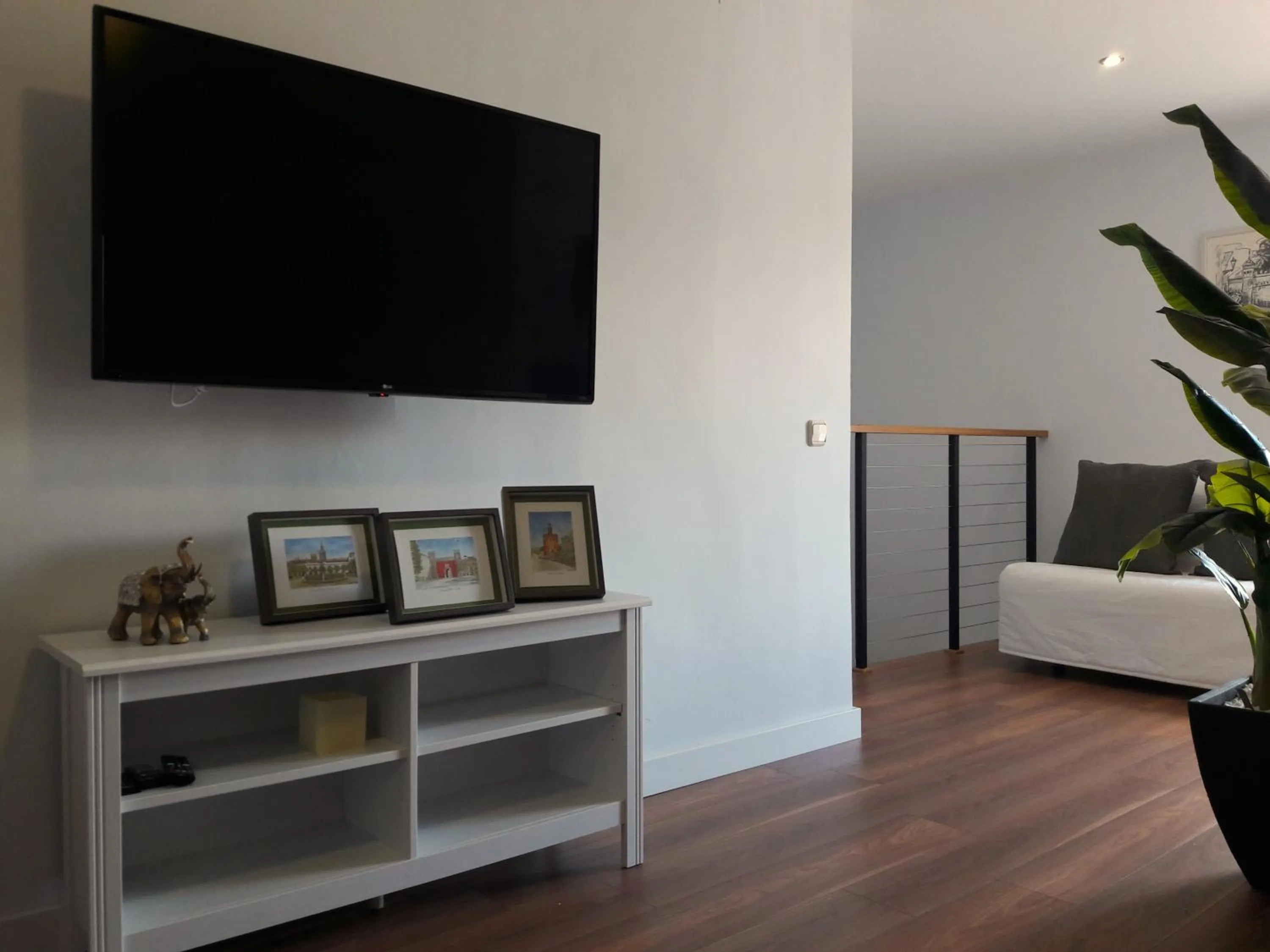 TV and multimedia in DreamsApt Sagasta