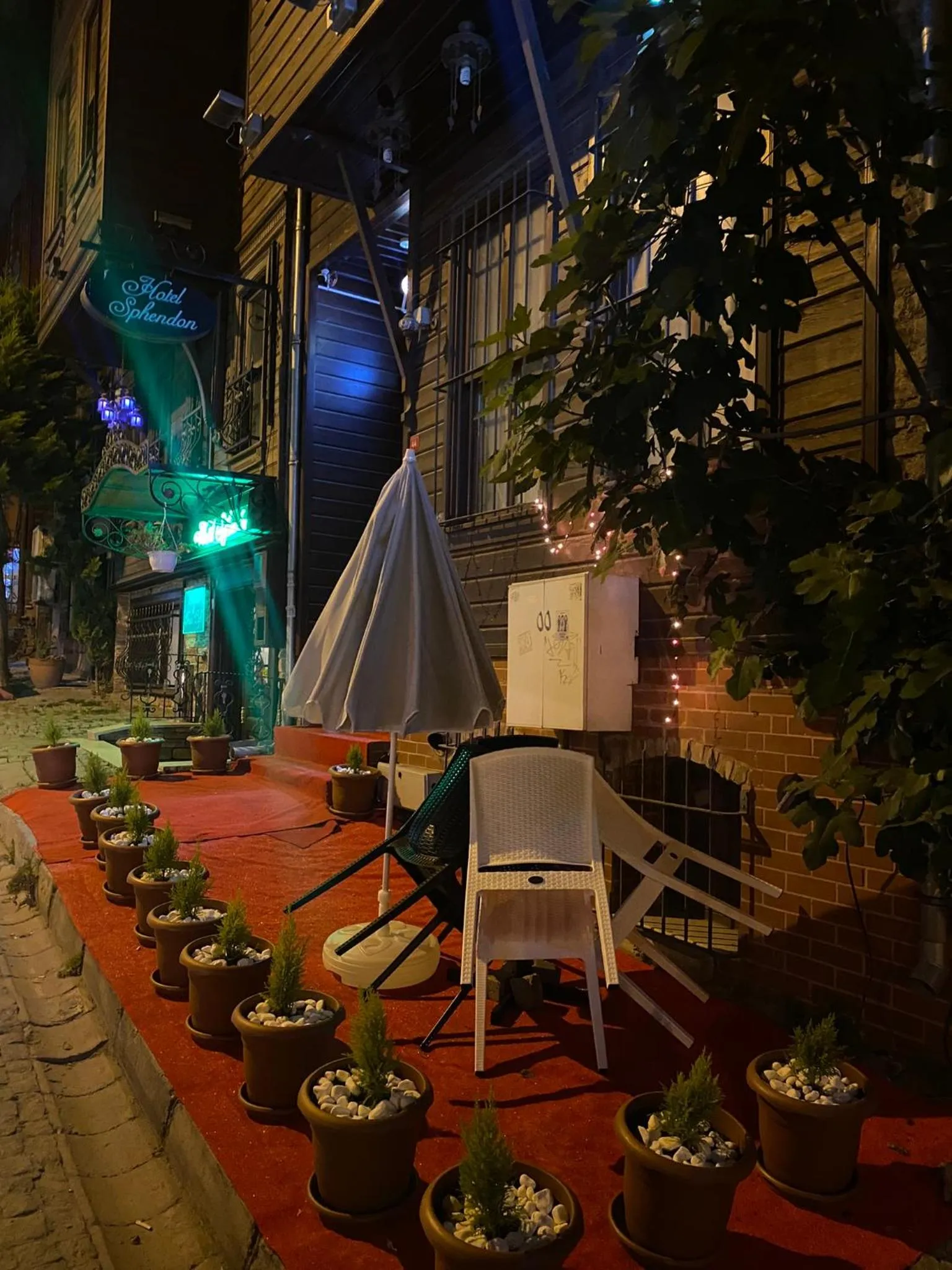 Property building in Nuray Hotel