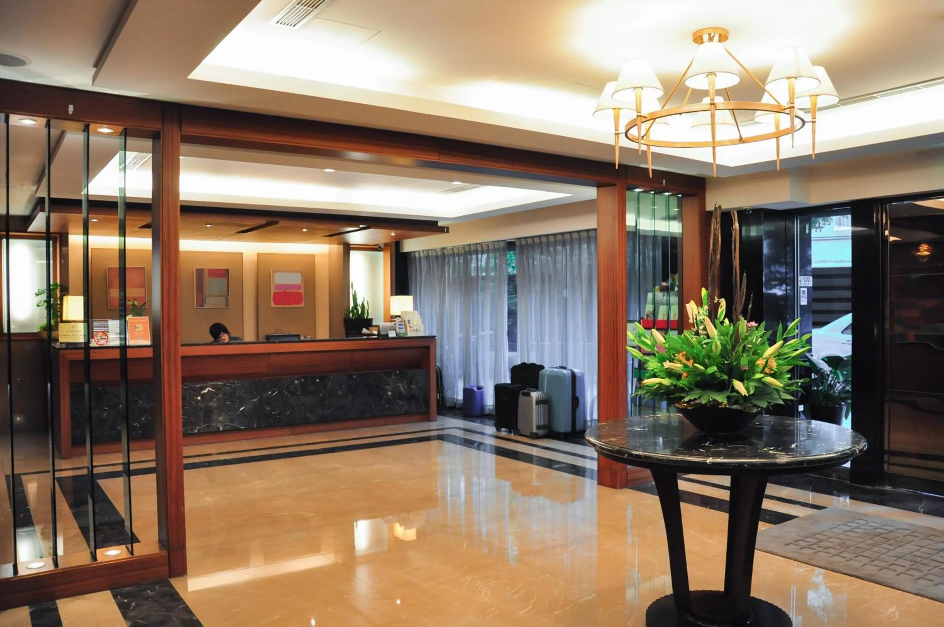 Day in Jingan Classic Inn