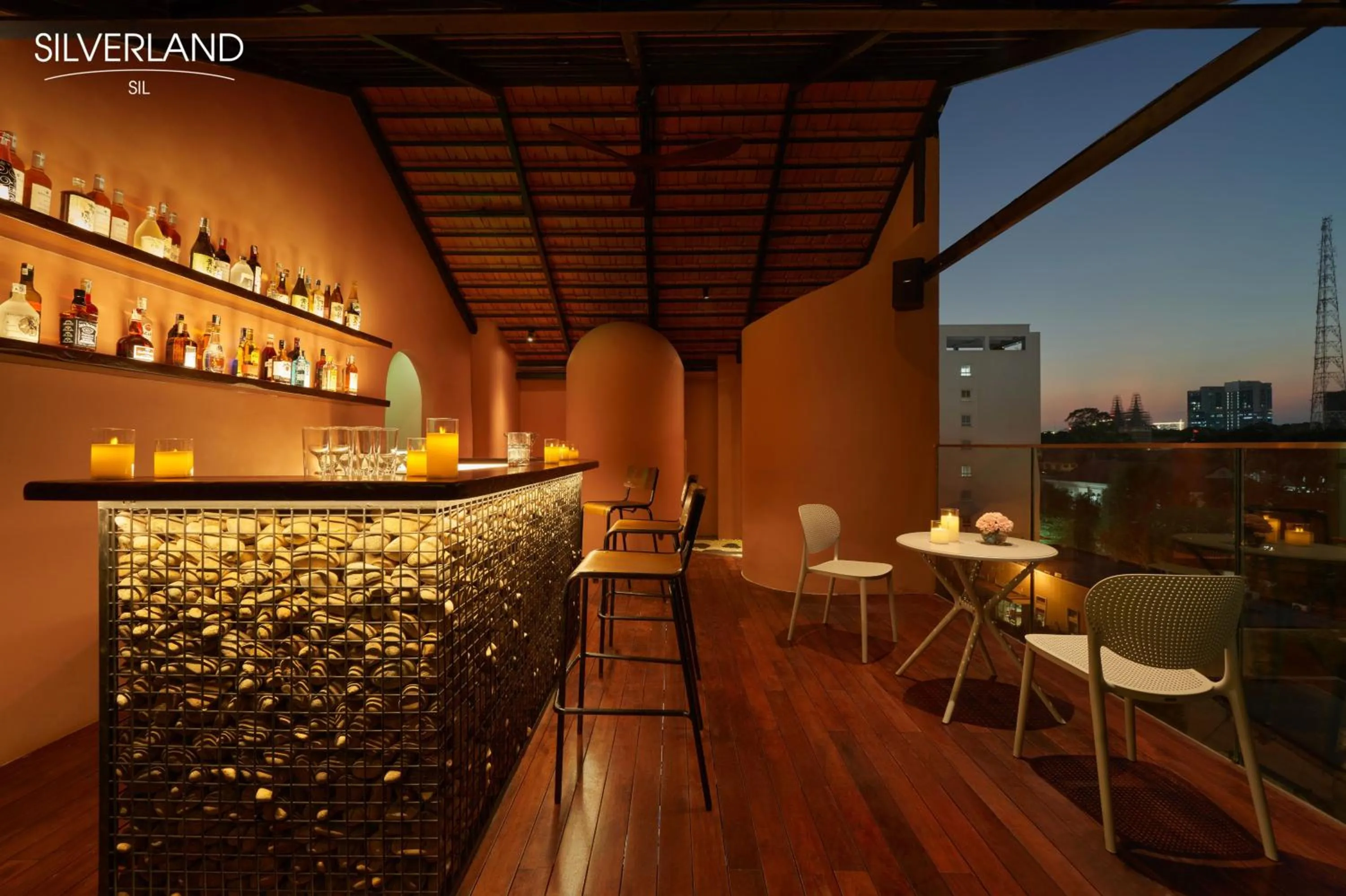 Lounge or bar in Silverland Sil Hotel