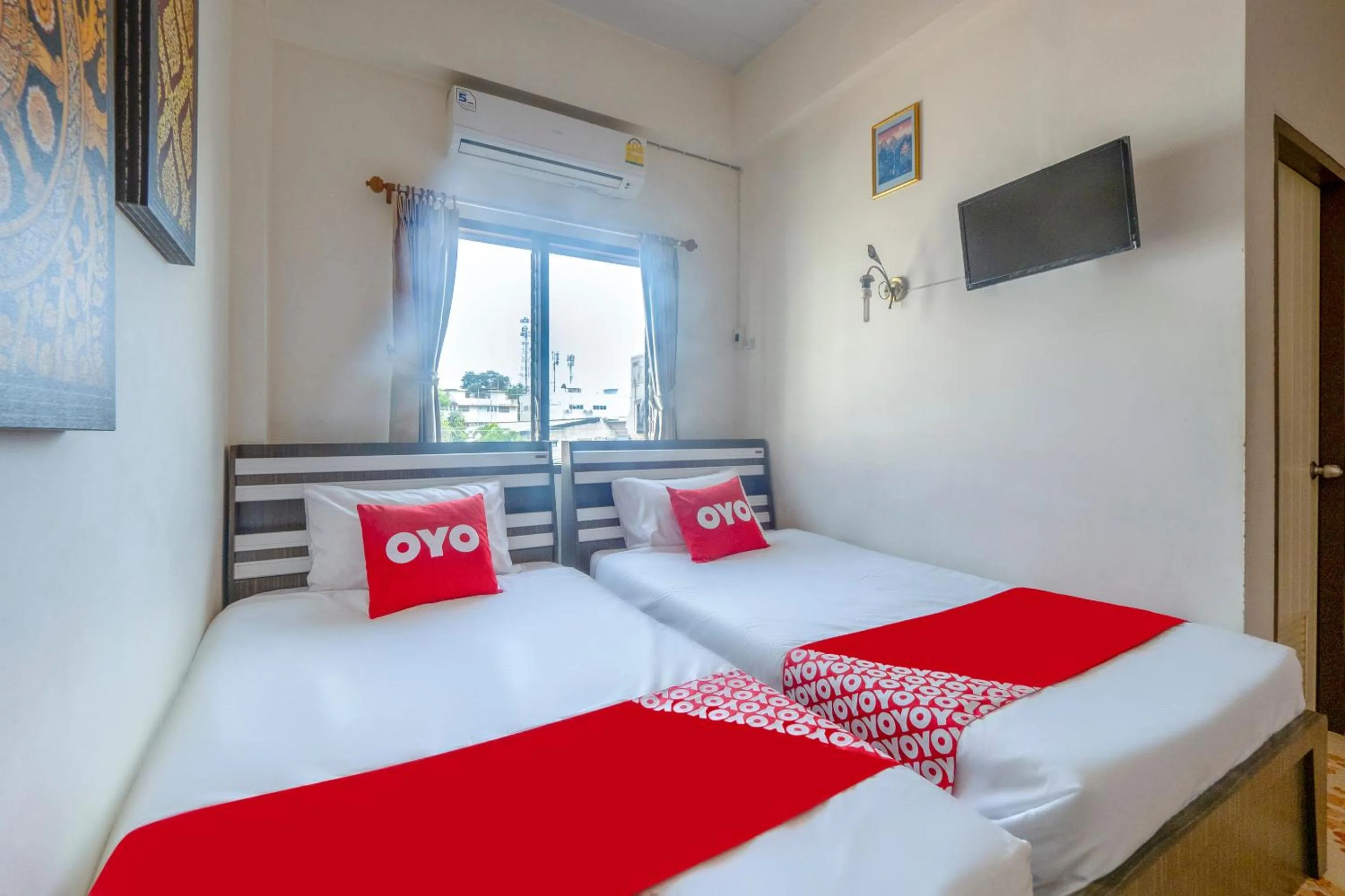Bedroom, Room Photo in OYO 906 Bann One Love