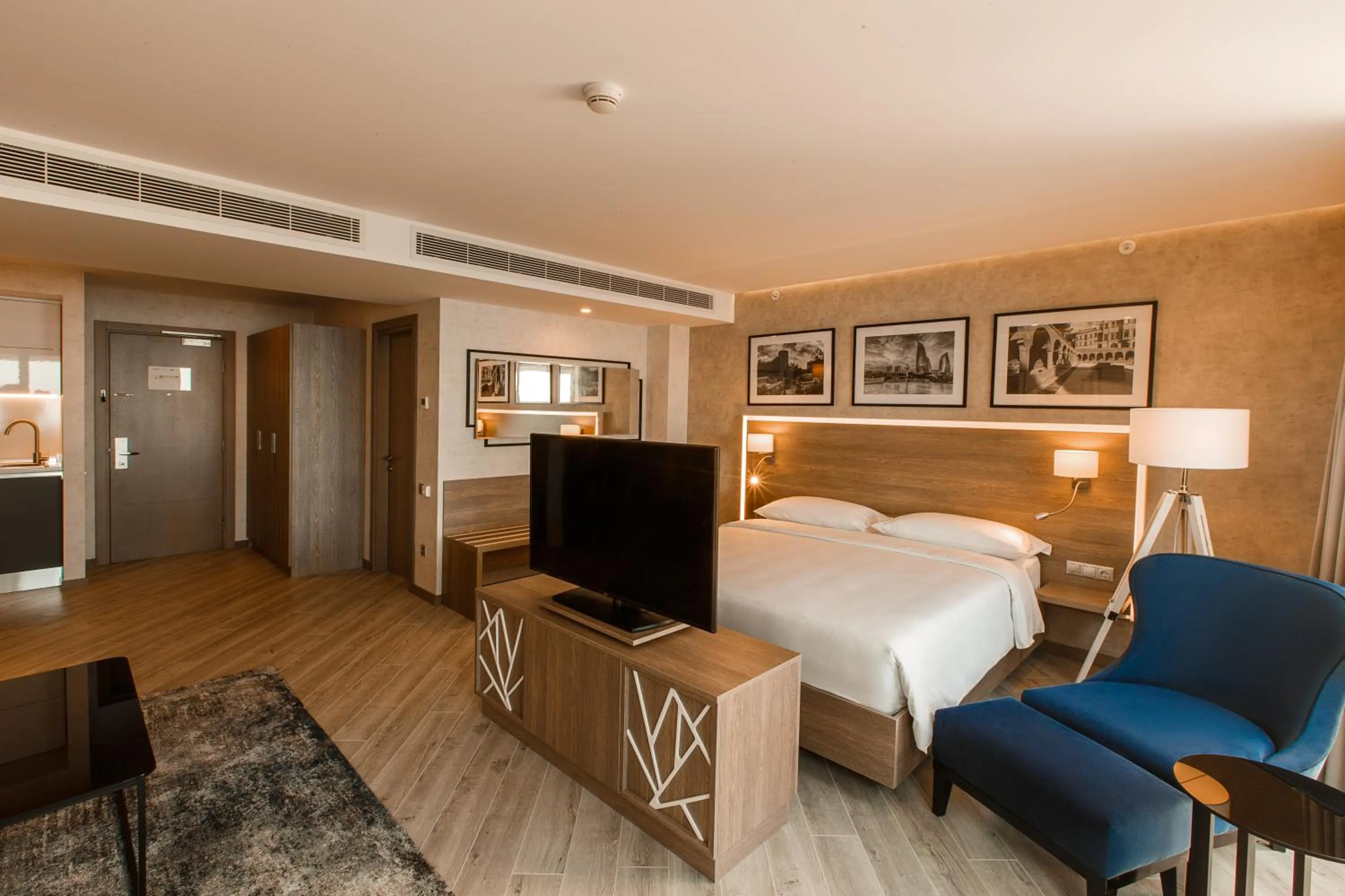 Bedroom, Bed in Radisson Hotel Baku