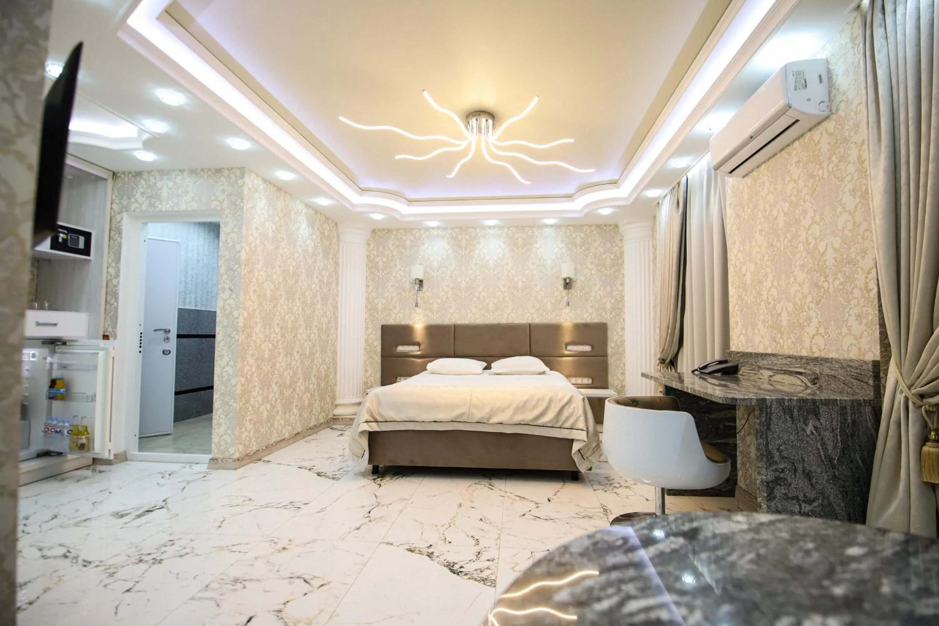 Photo of the whole room, Bed in Prestige apart-hotel