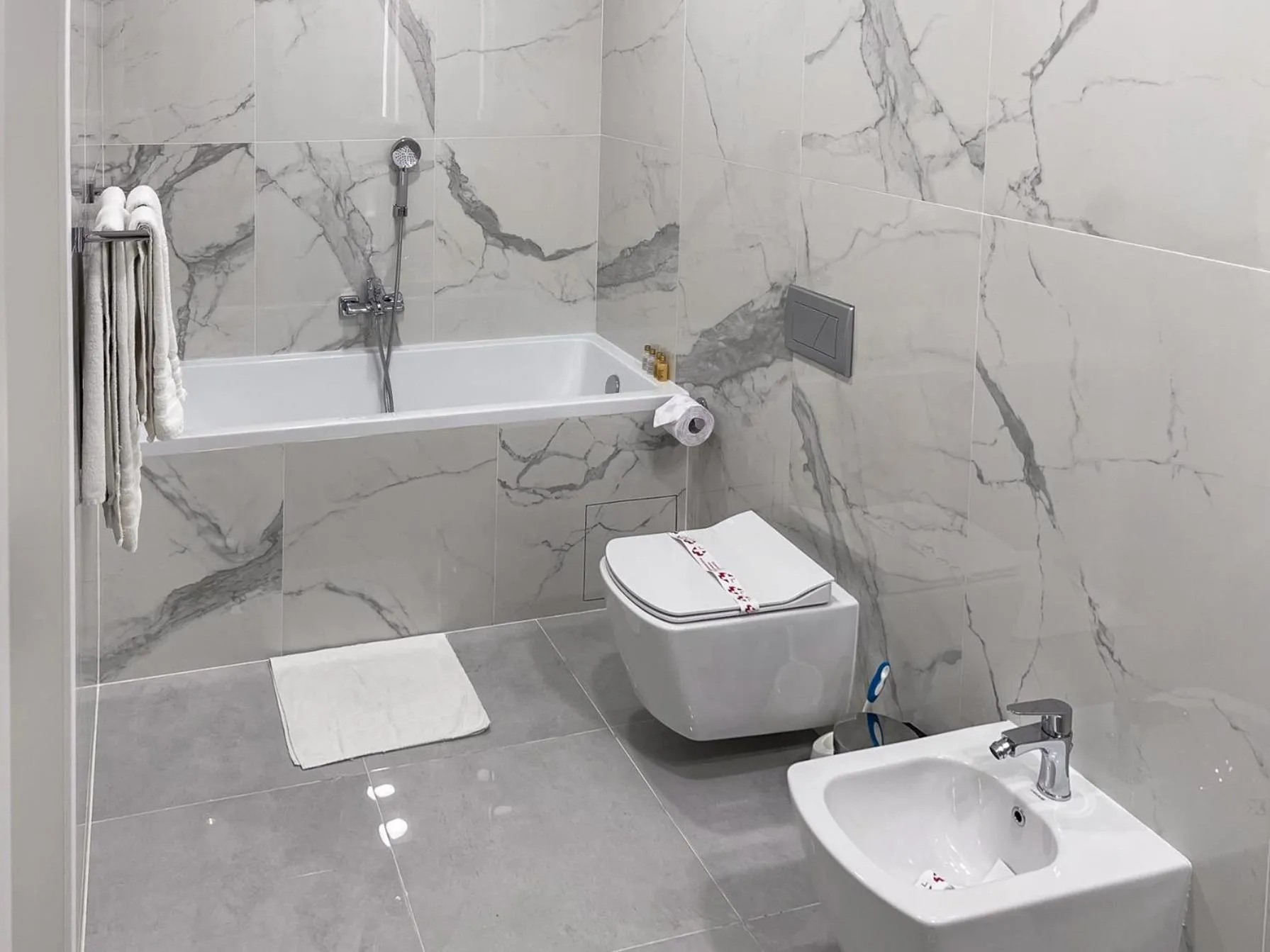 Bathroom in Prestige apart-hotel