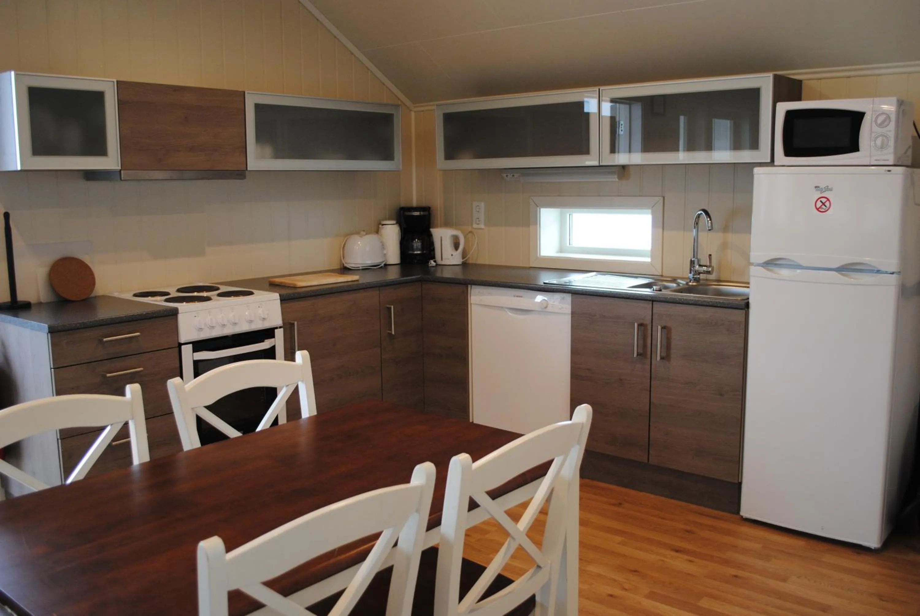 Kitchen or kitchenette in Furoy Hotel Apartments and Boating