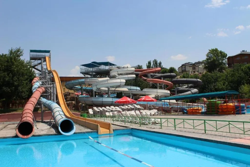 Aqua park in Aquapark Hotel & Villas