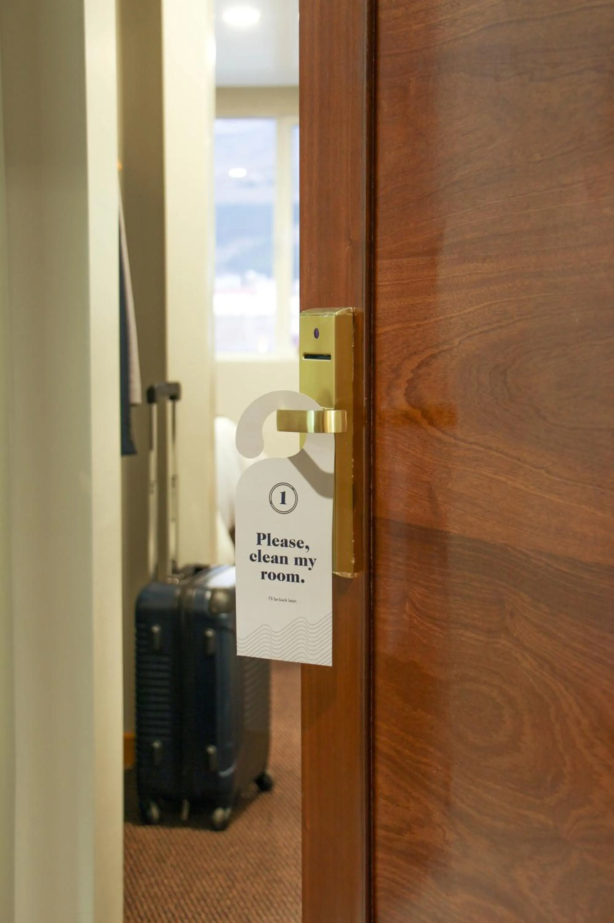 Logo/Certificate/Sign in Hotel Unu