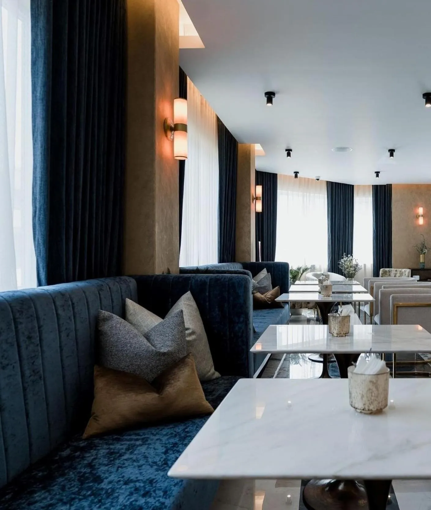 Restaurant/places to eat in Hotel Unu