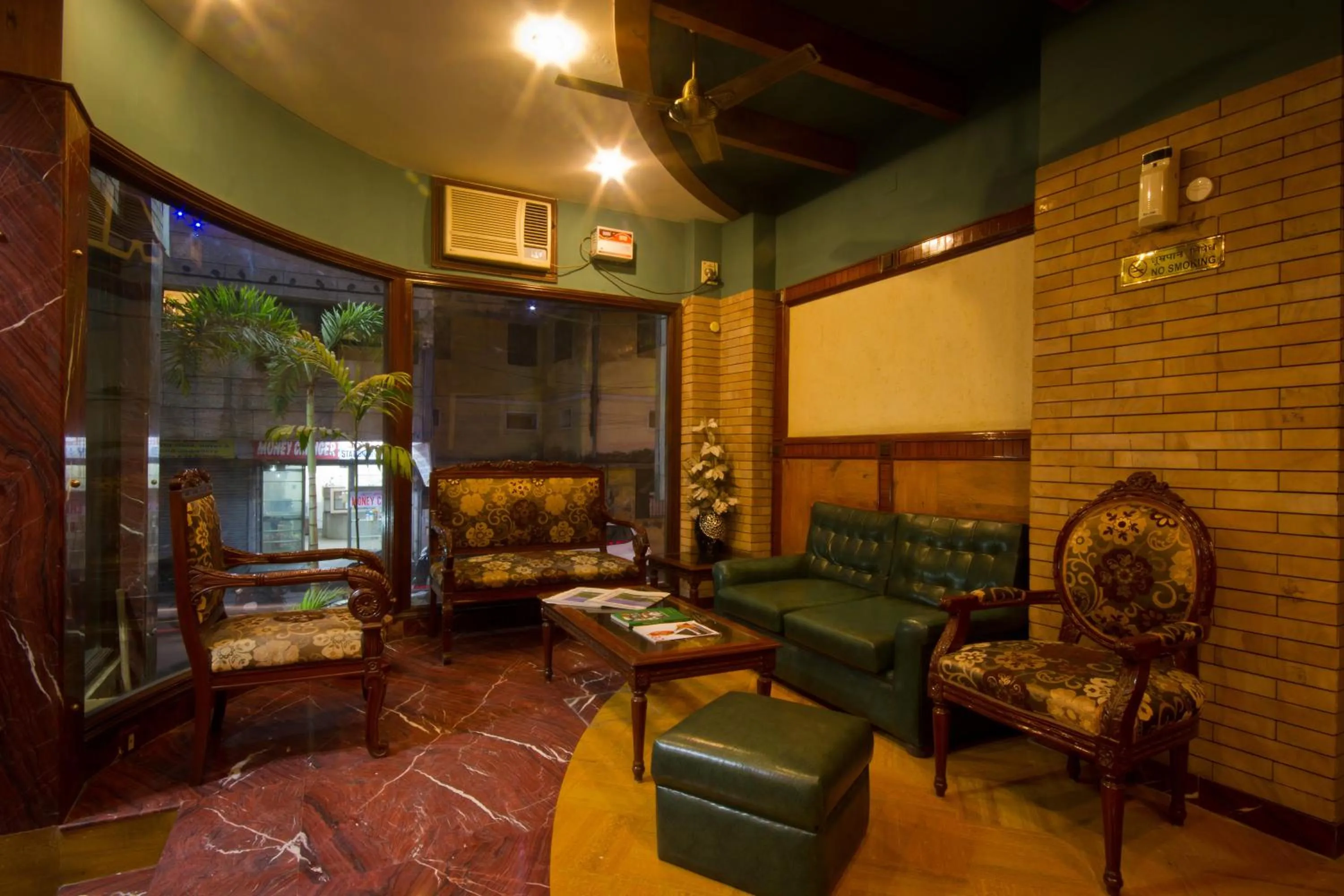 Lobby or reception in Hotel Sunstar Grand