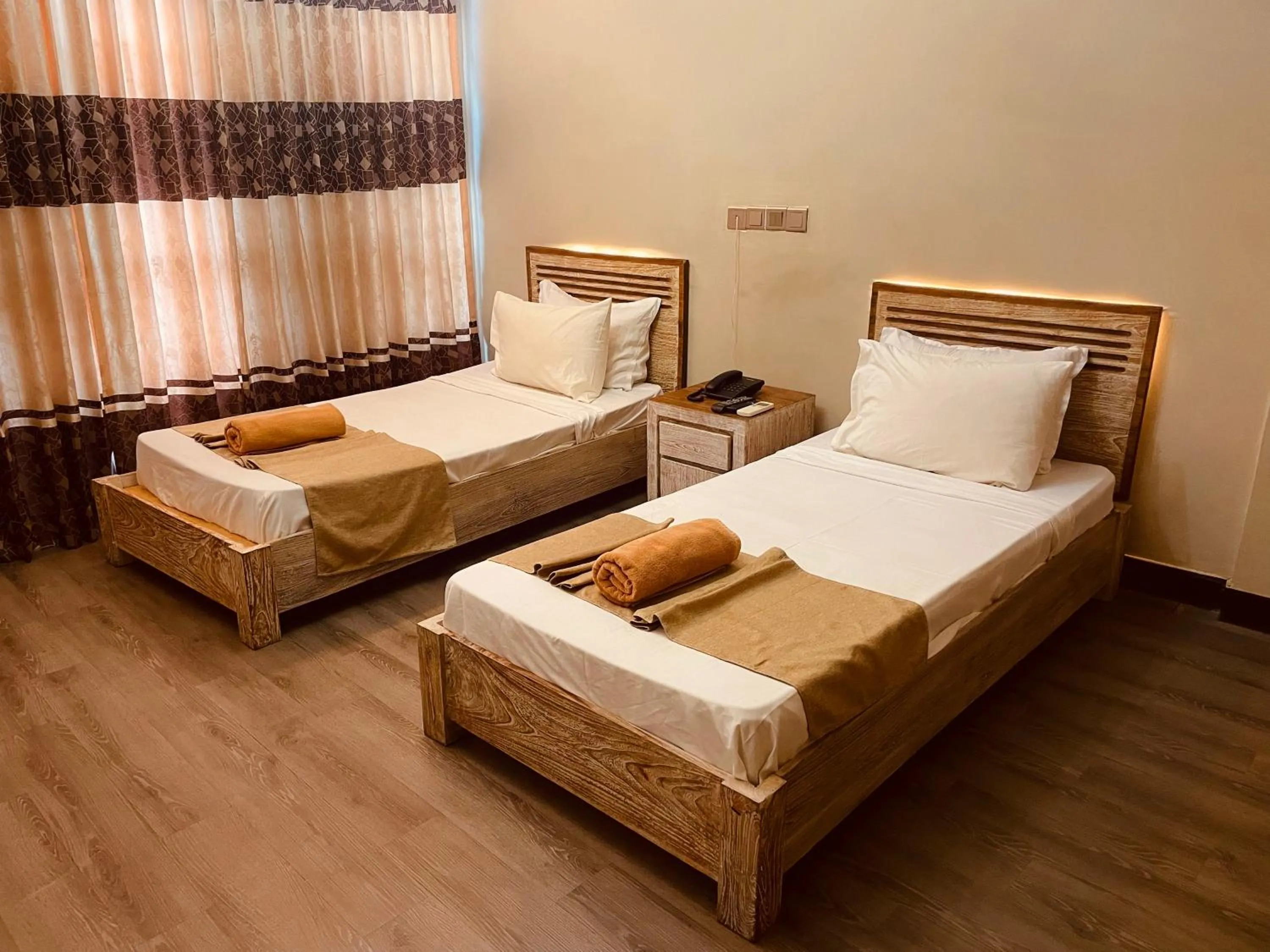 Bedroom, Bed in Omega Regency Colombo