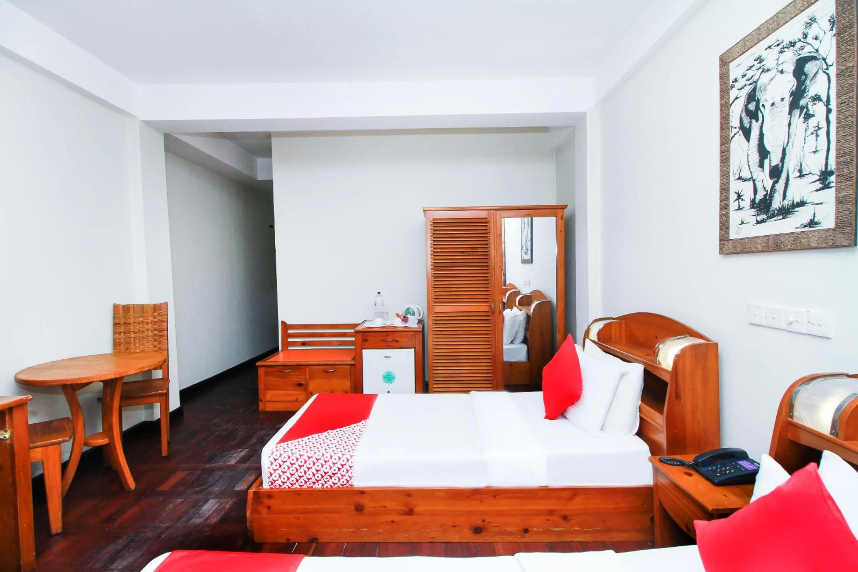 Bedroom, Bed in Omega Regency Colombo