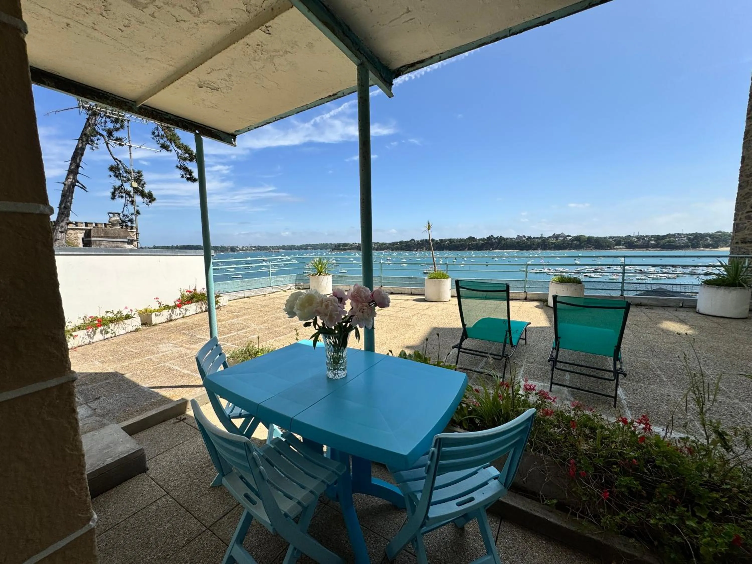 Sea view in Logis Hôtel Restaurant le Printania