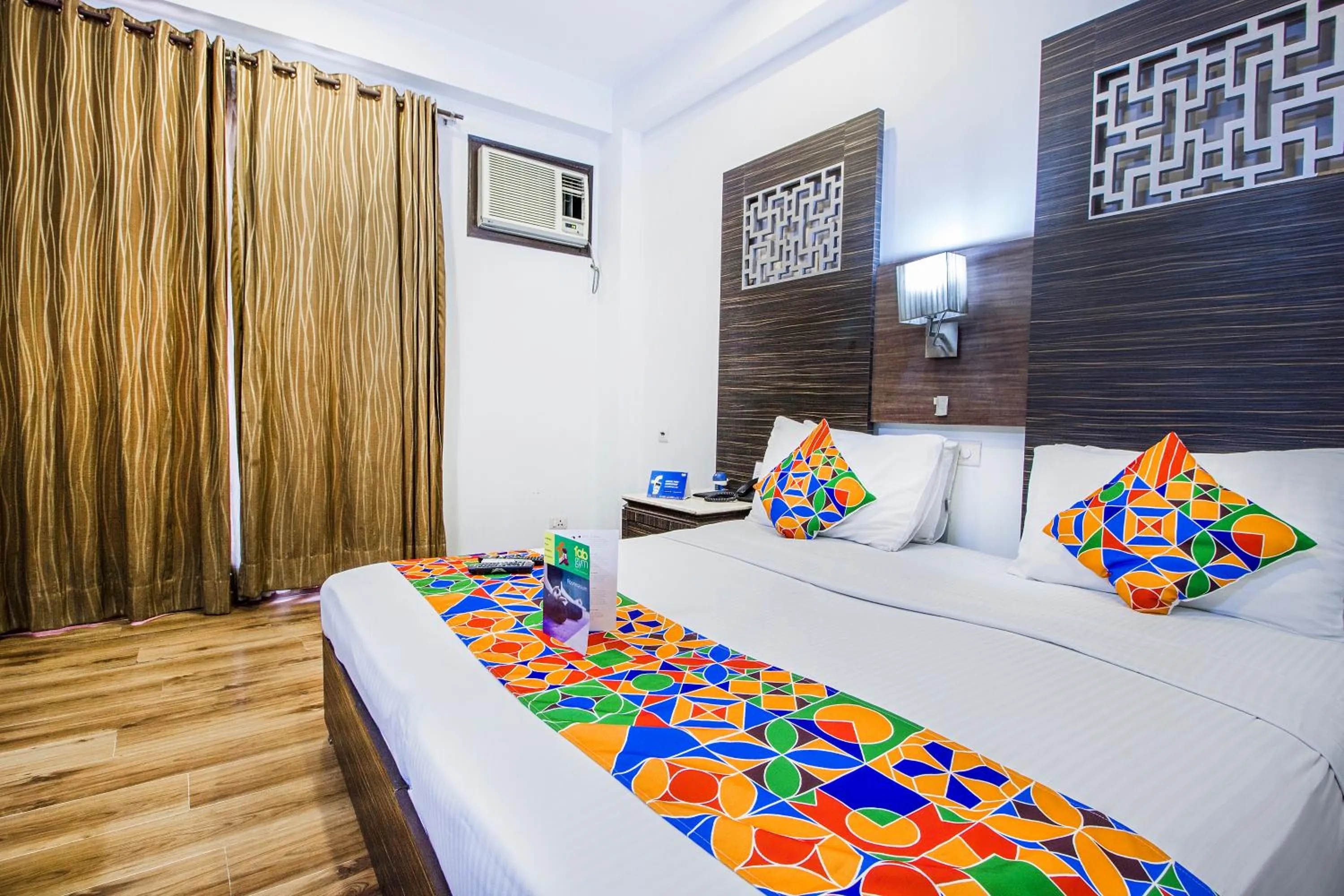 TV and multimedia, Bed in Hotel Sunstar Heights