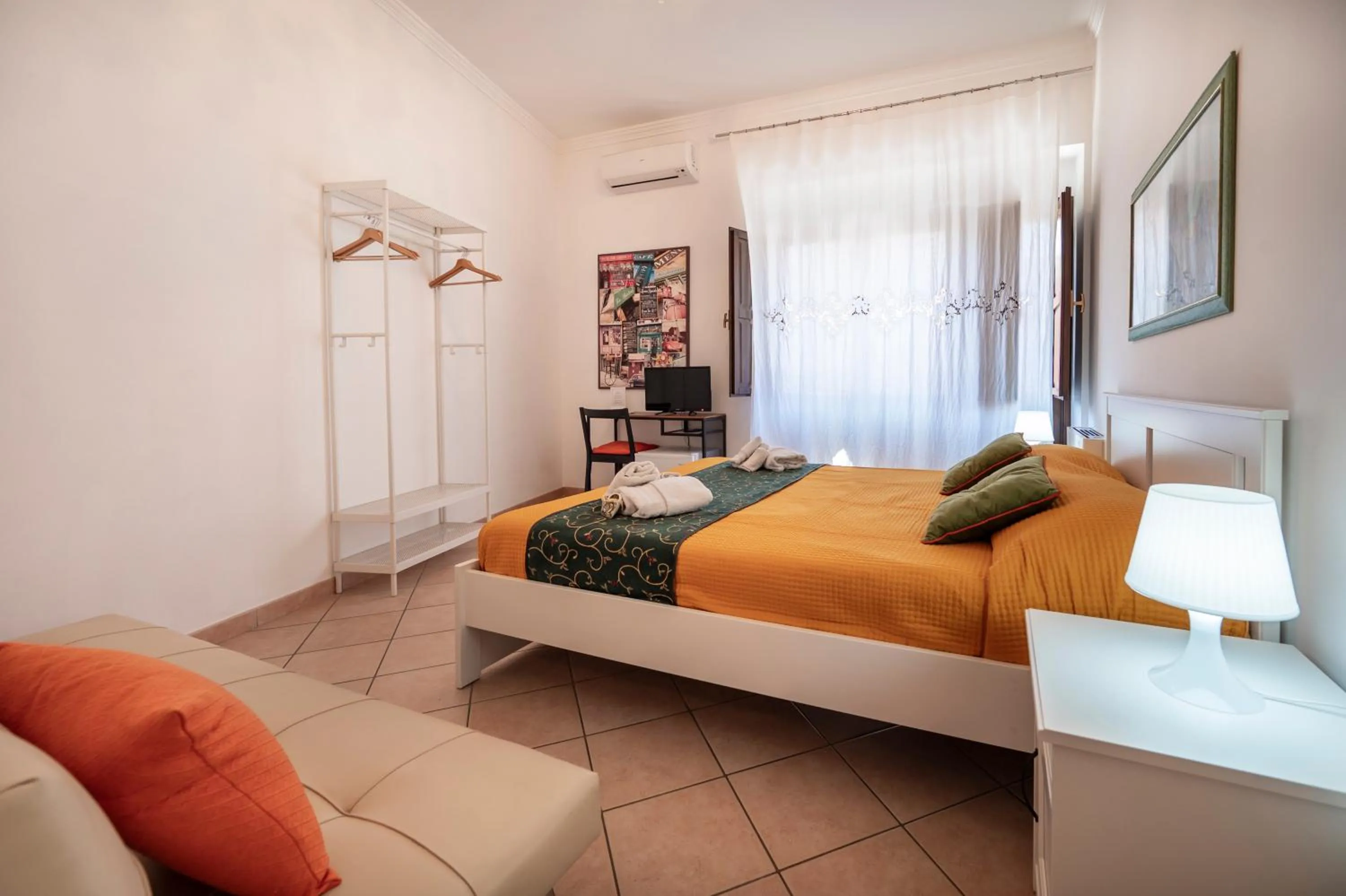 Bed in Zanzibar - Charming Rooms and Apartments