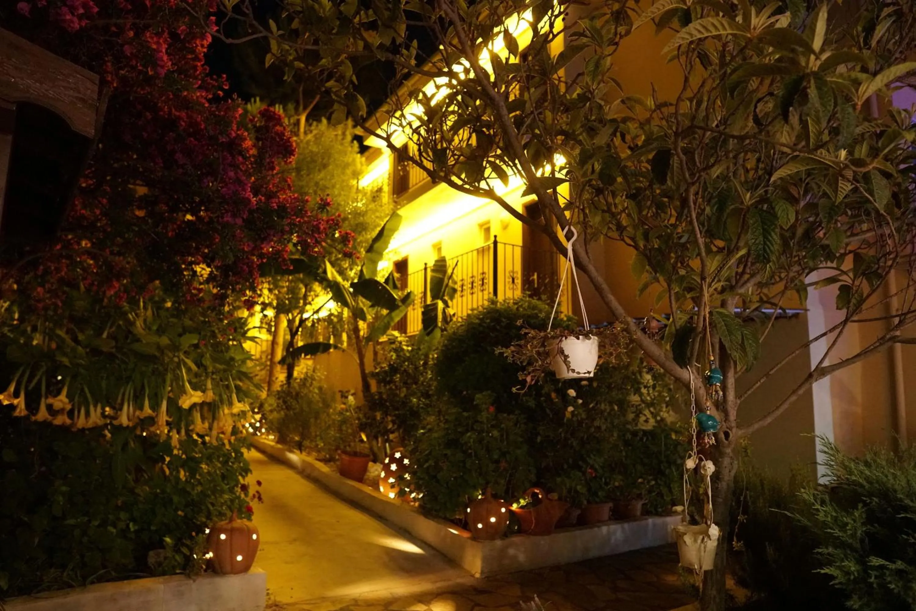 Garden in Tunacan Hotel