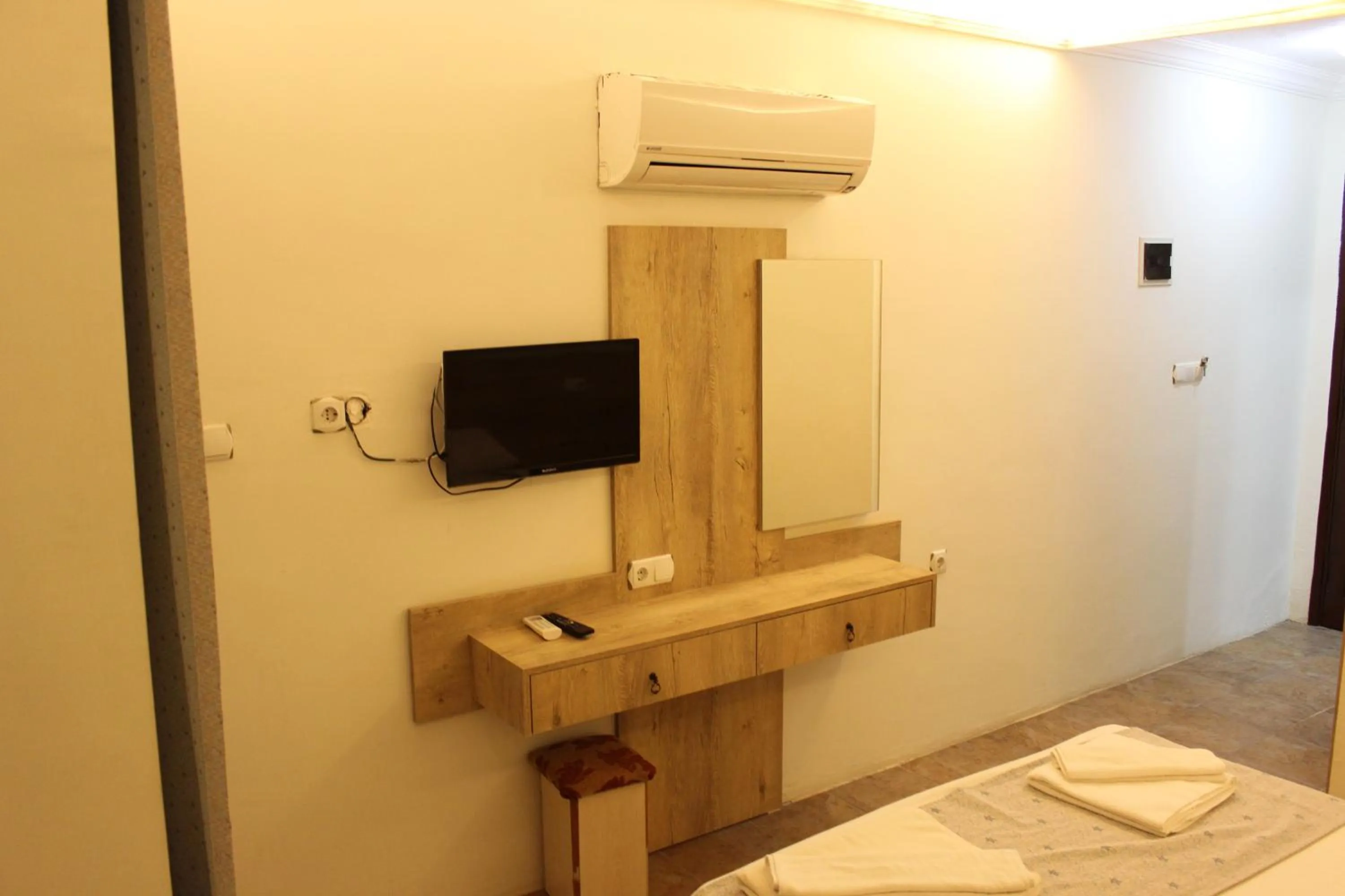 Bed in Tunacan Hotel