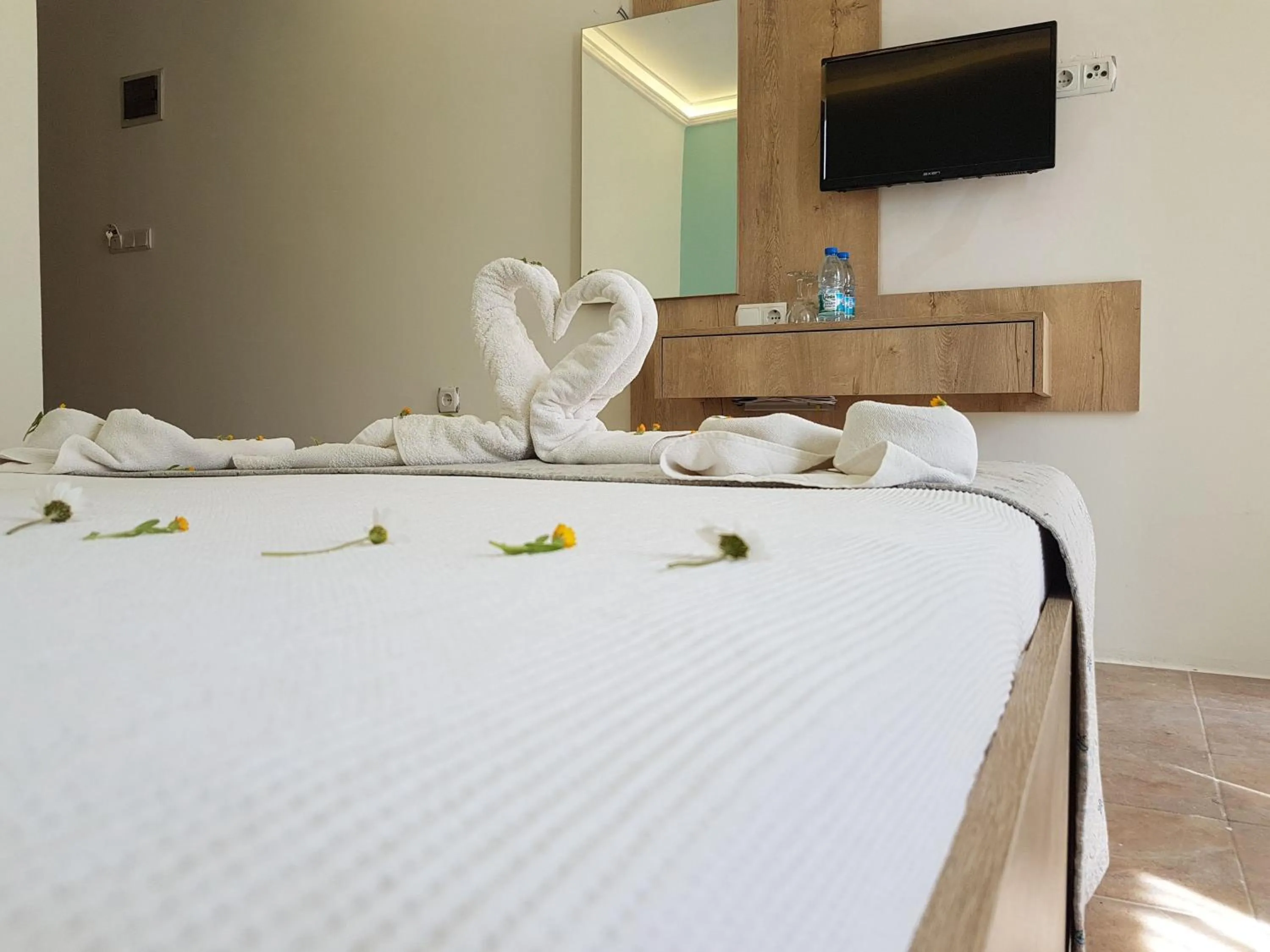 Bed in Tunacan Hotel