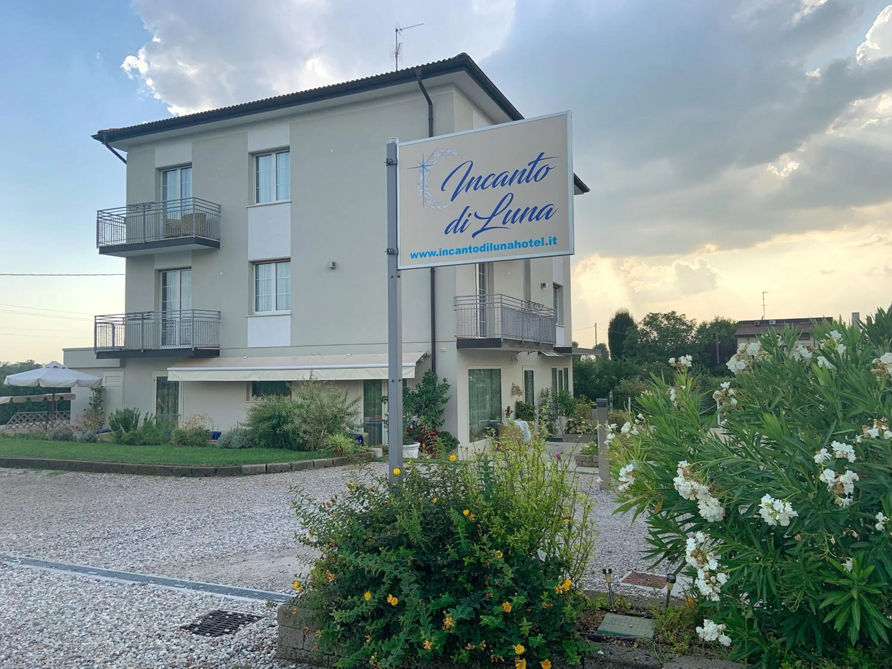 Property building in Incanto di Luna Hotel