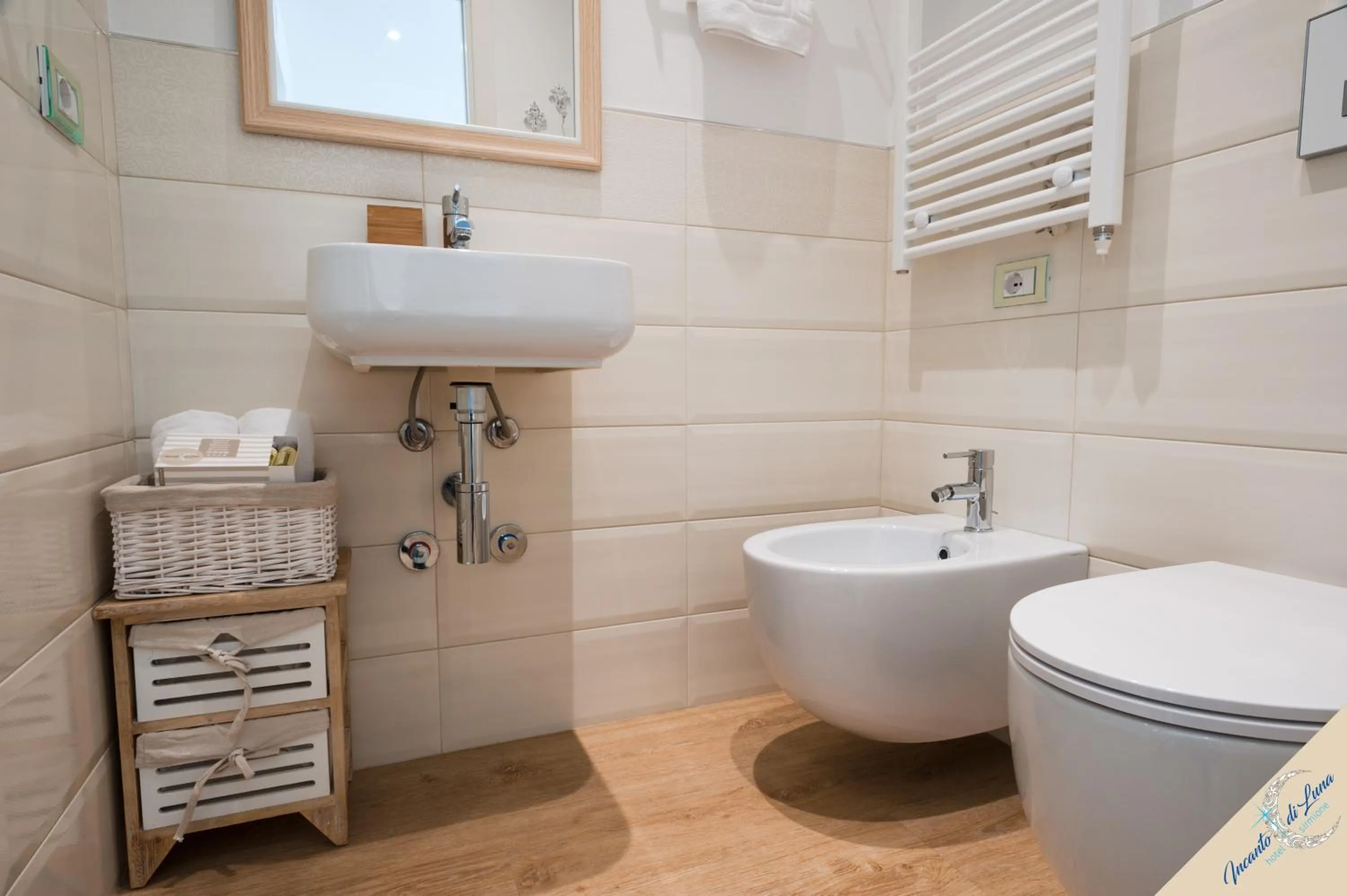 Toilet in Incanto di Luna Hotel