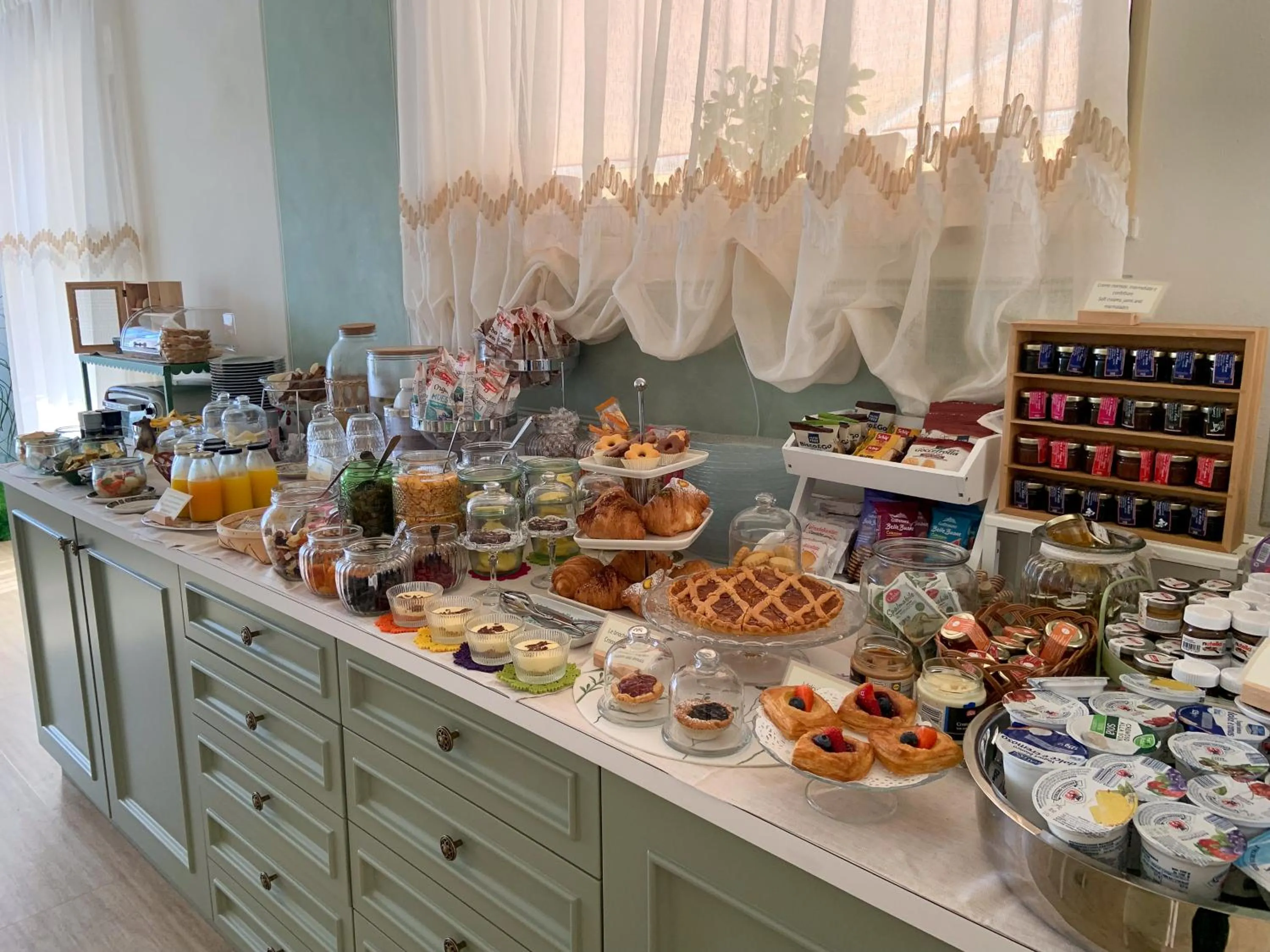 Breakfast in Incanto di Luna Hotel