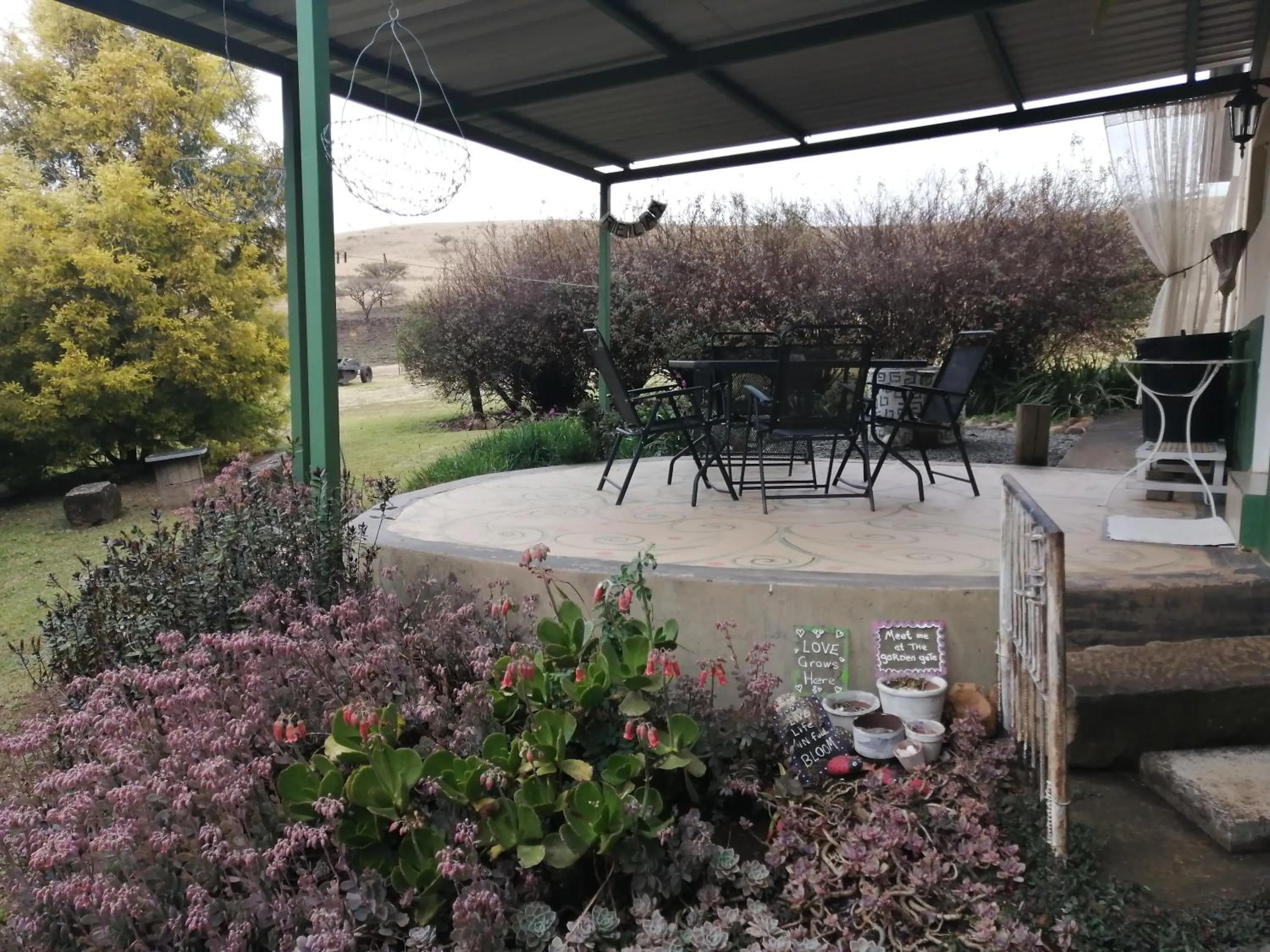 Patio in Bell Park Self Catering