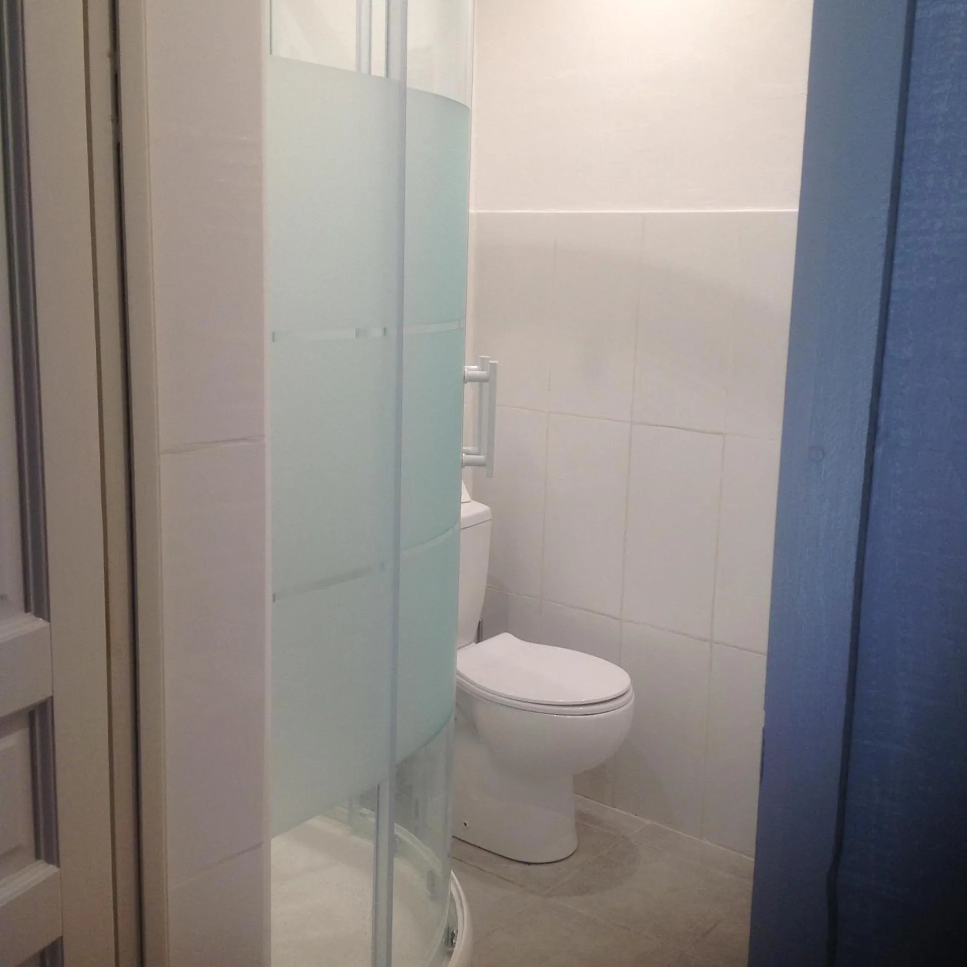 Shower in Le Domaine