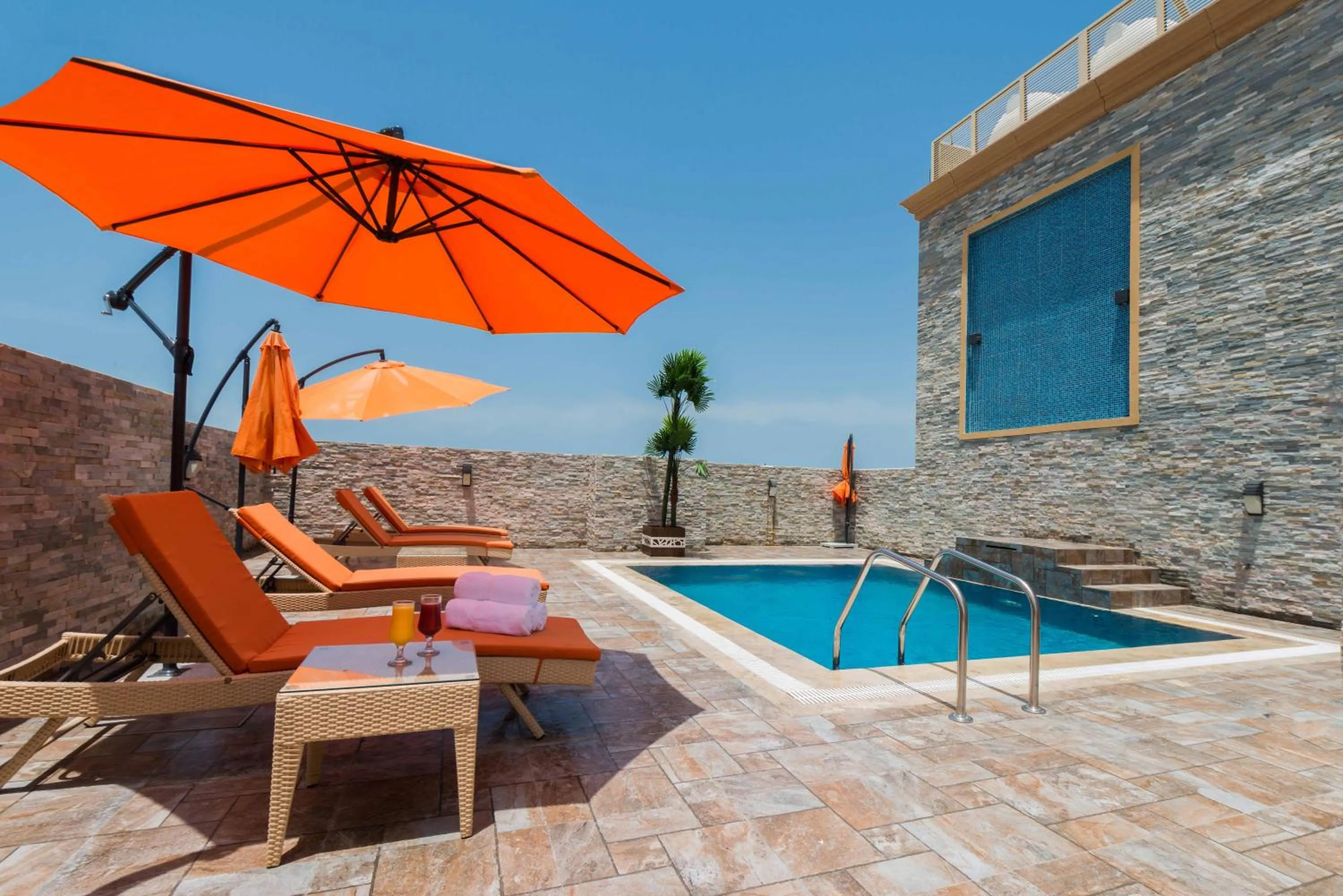 Swimming pool in Boudl Quraish