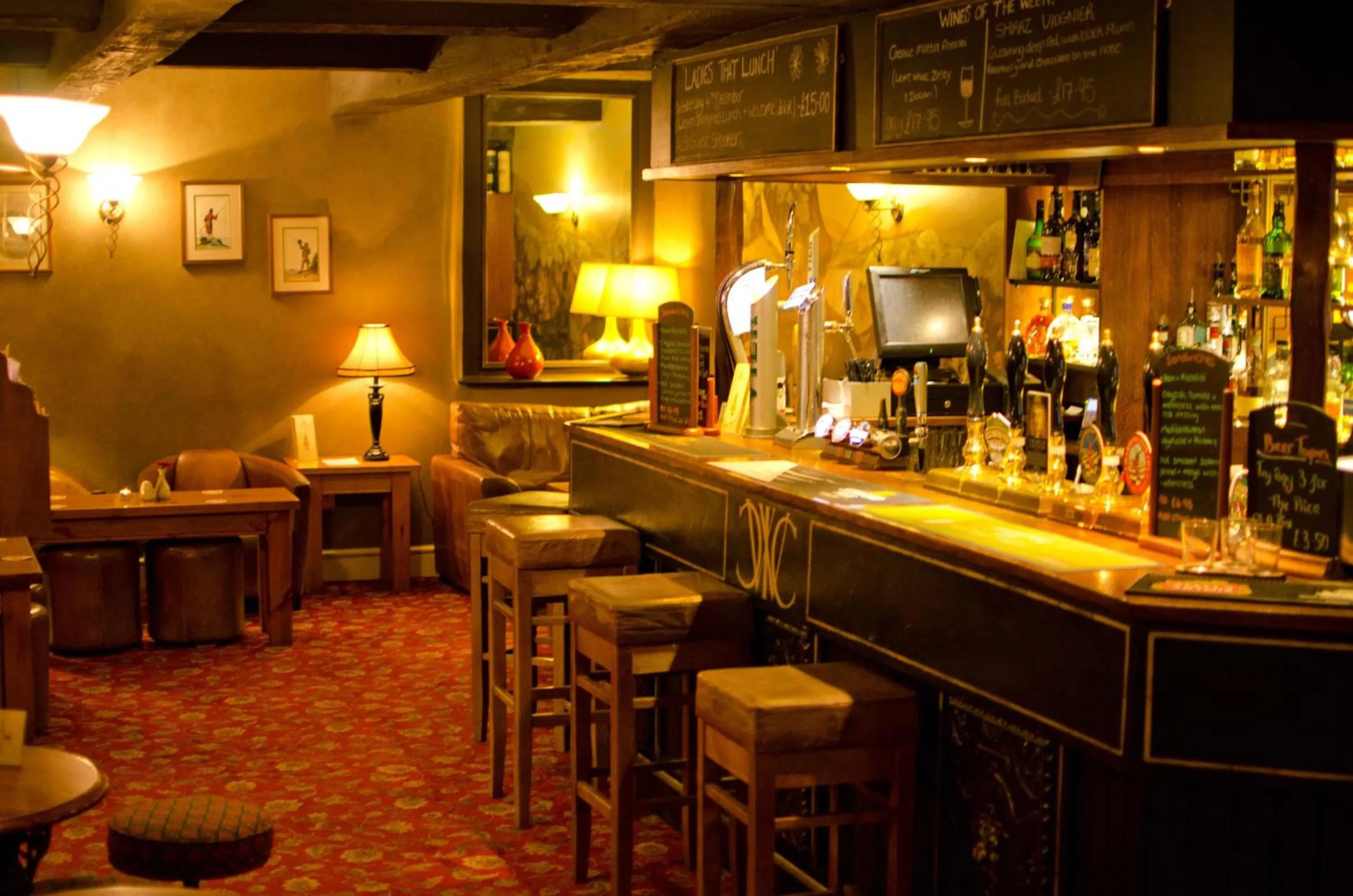 Lounge or bar in Charles Cotton Hotel