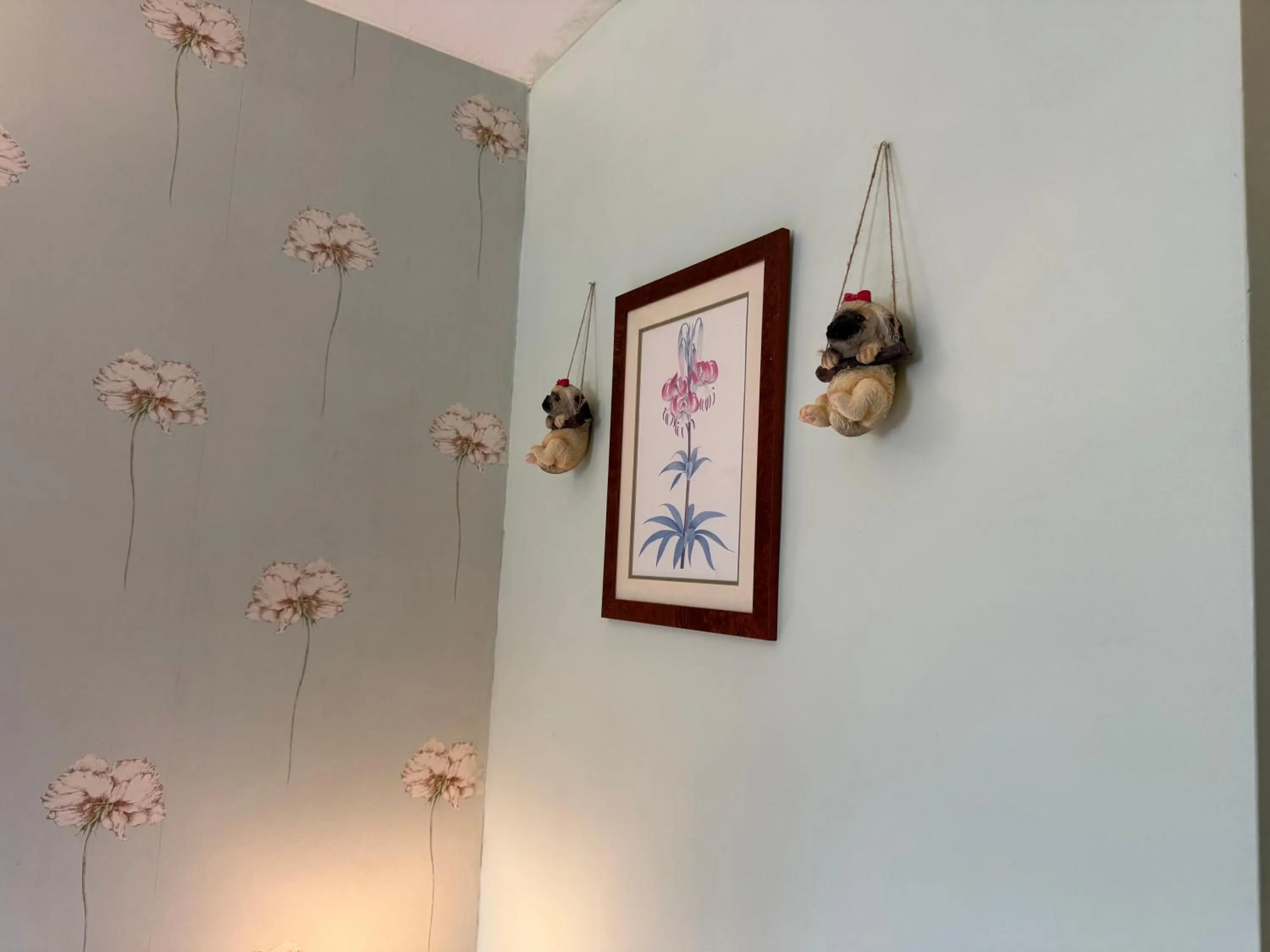 Decorative detail in Charles Cotton Hotel