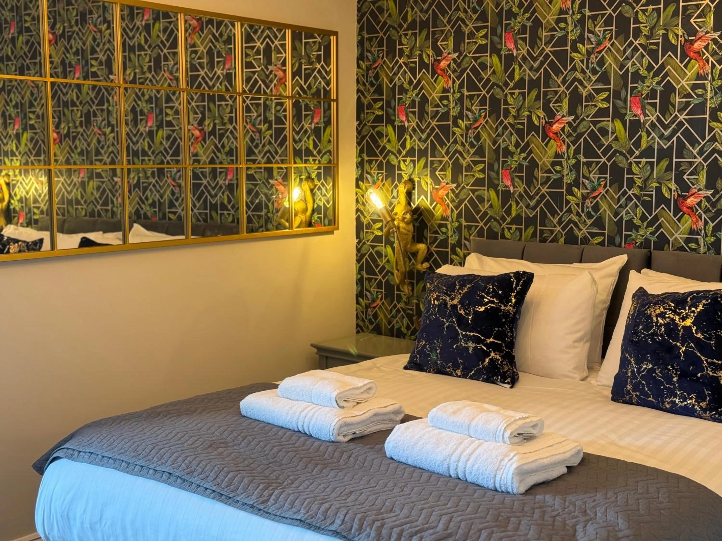 Bed in The Golden Fleece Inn