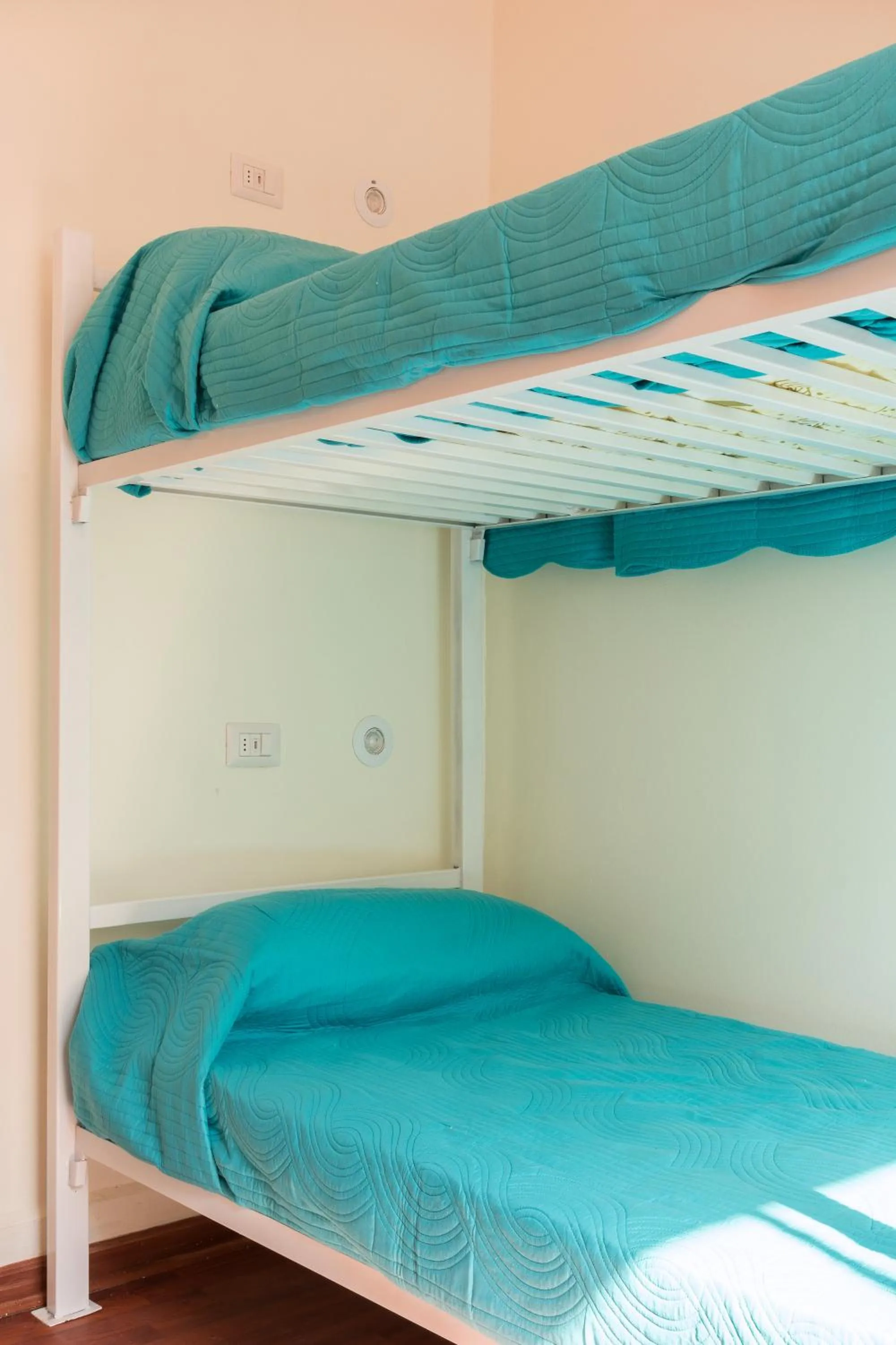 bunk bed, Bed in Hostal Casa Aborigen