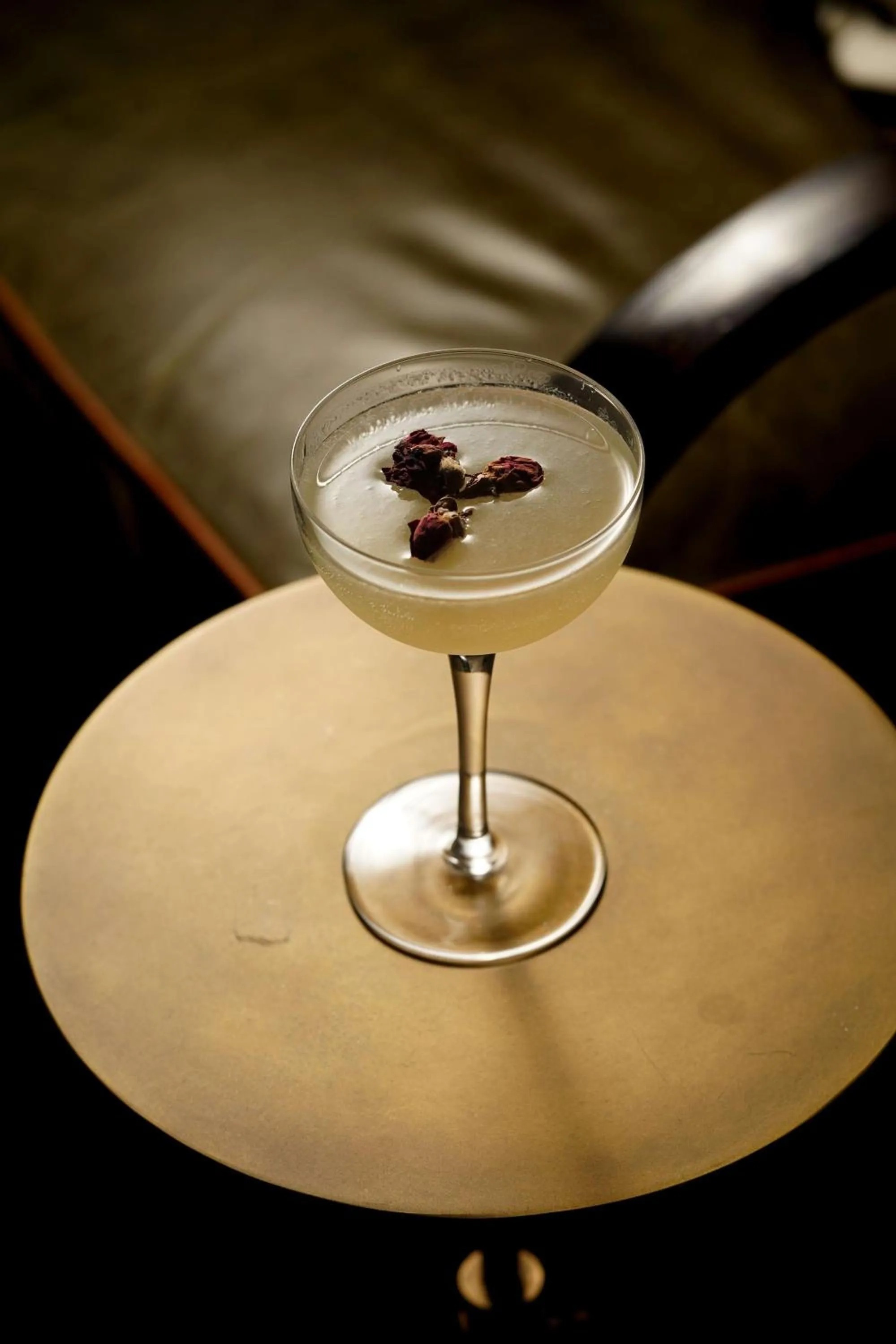 Dining area in Graduate by Hilton Evanston