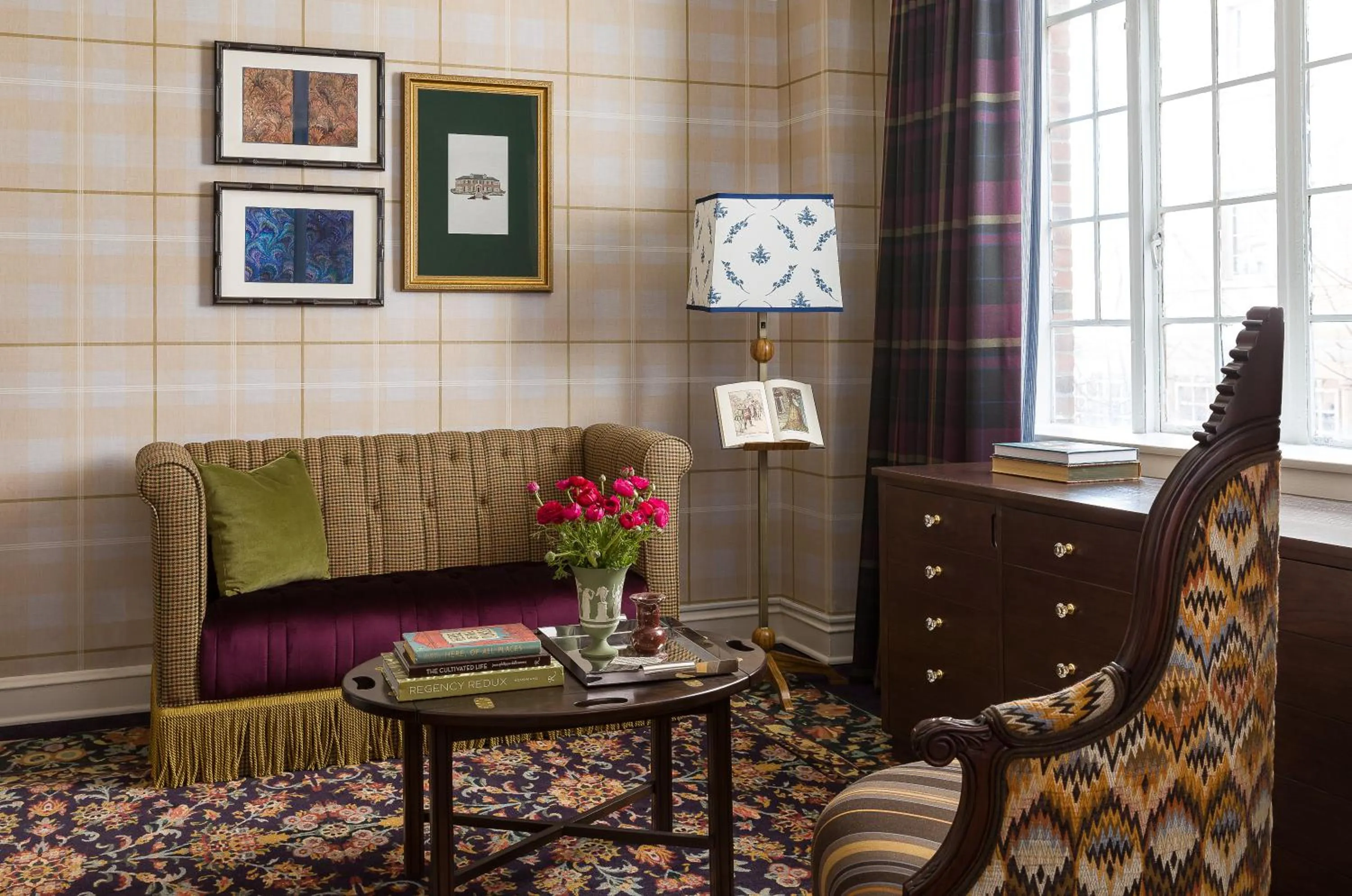 Living room in Graduate by Hilton Evanston