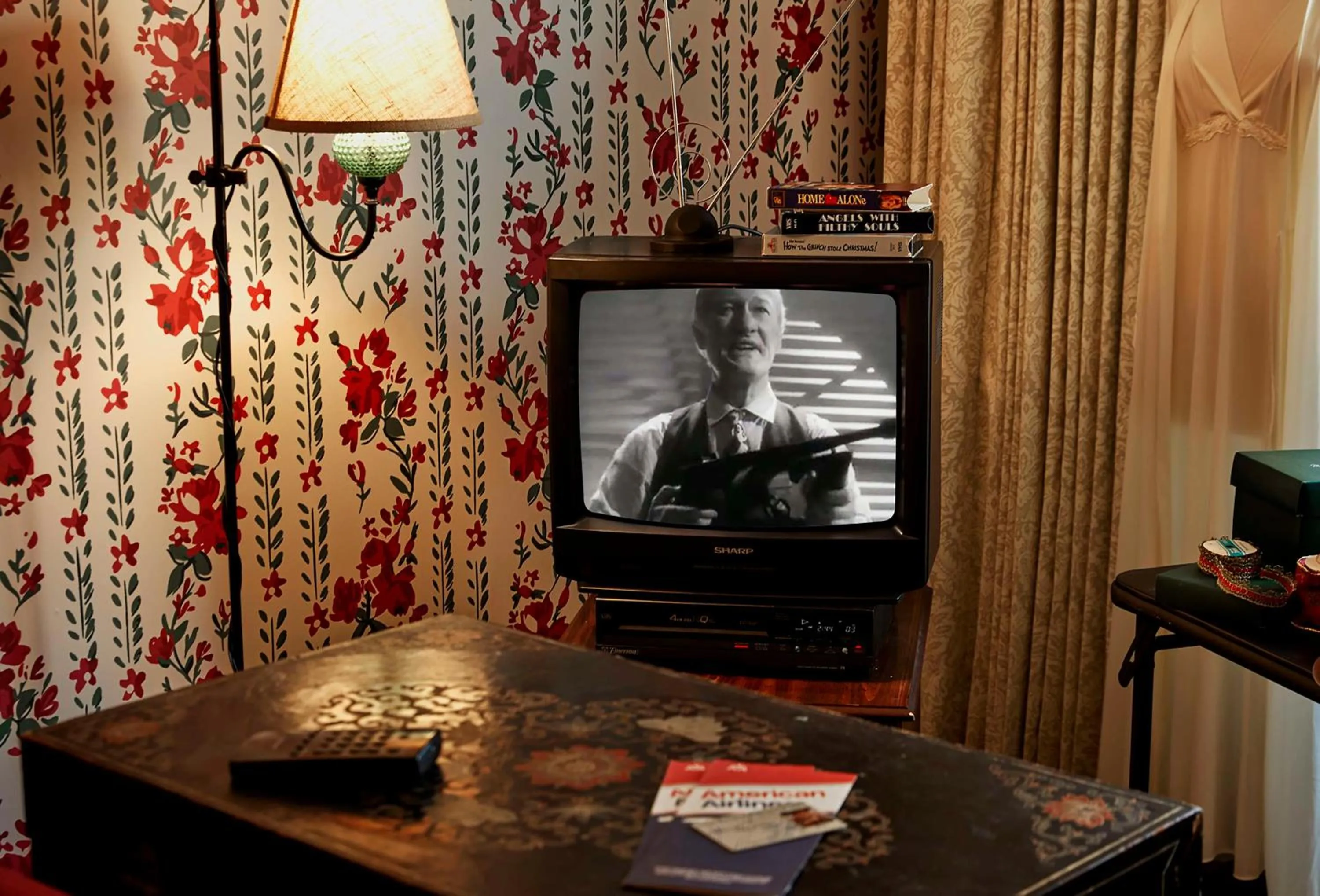 Living room in Graduate by Hilton Evanston