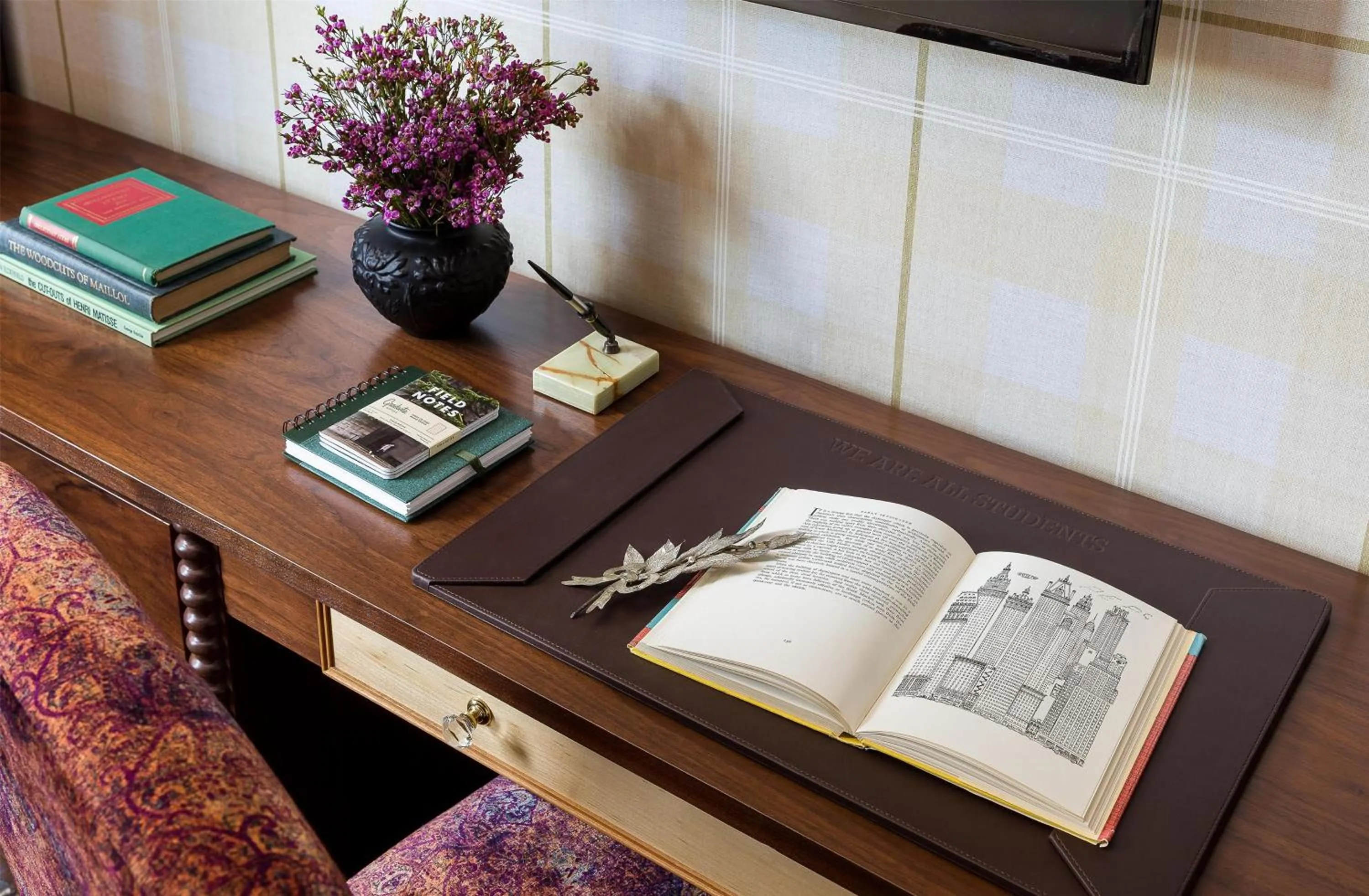 Bedroom in Graduate by Hilton Evanston