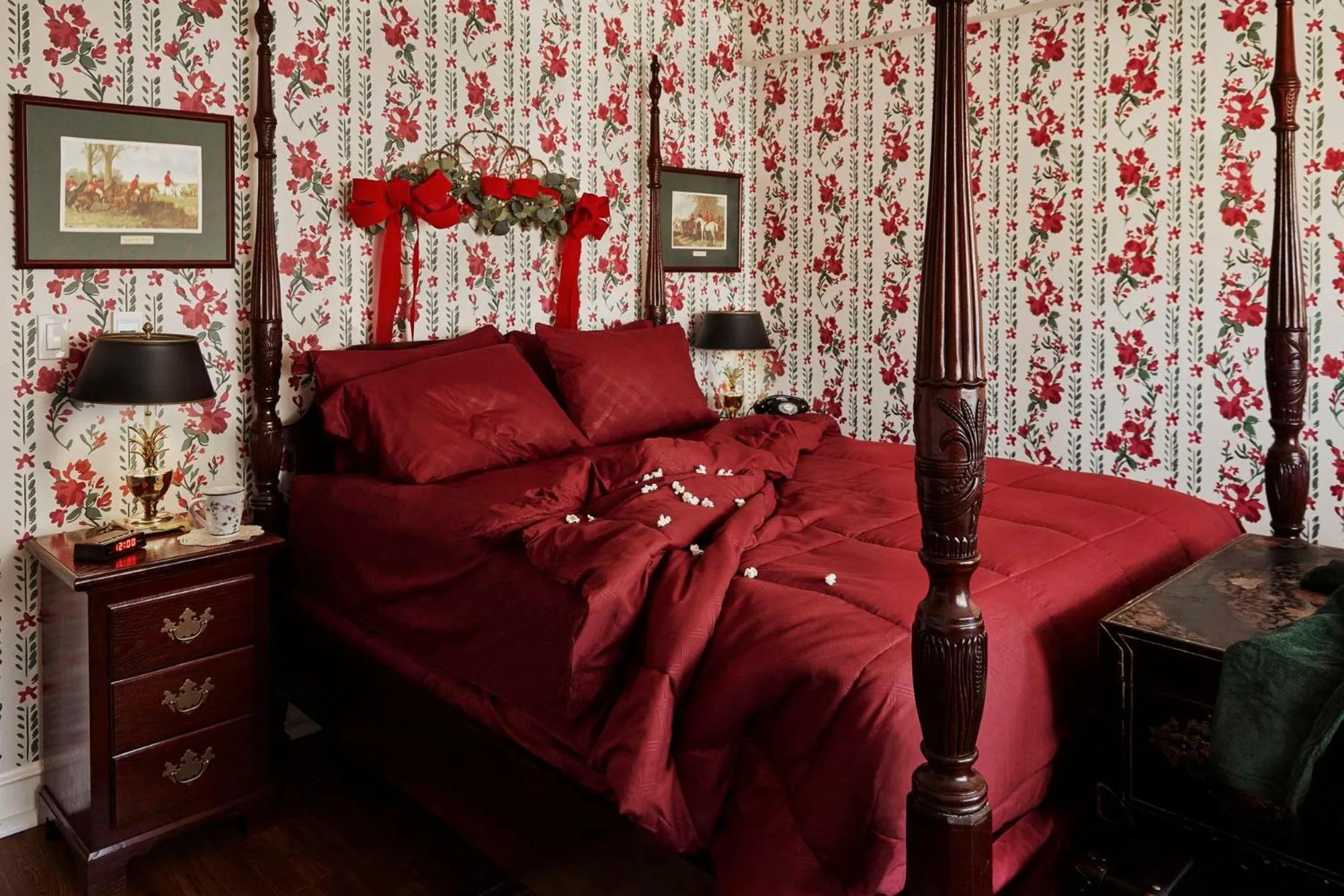 Bed in Graduate by Hilton Evanston