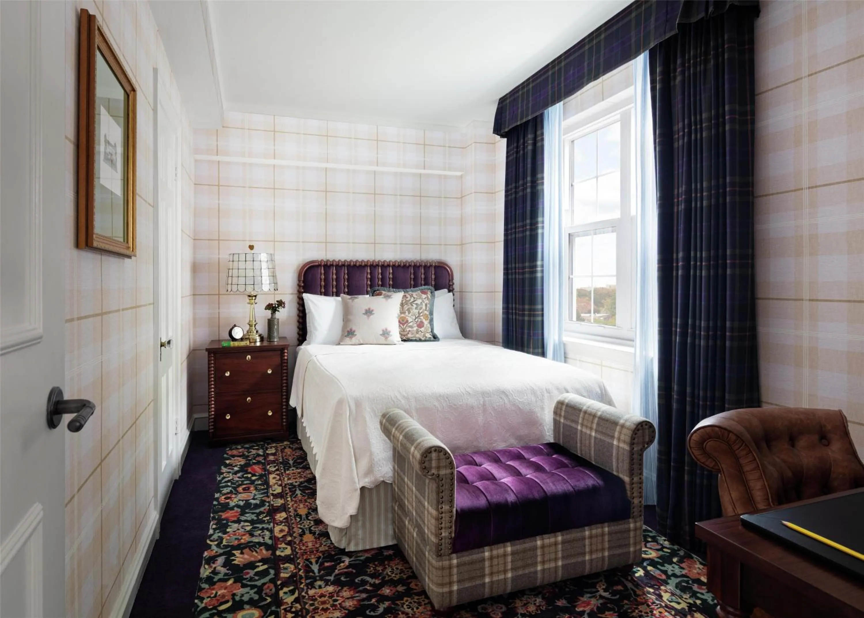 Bed in Graduate by Hilton Evanston