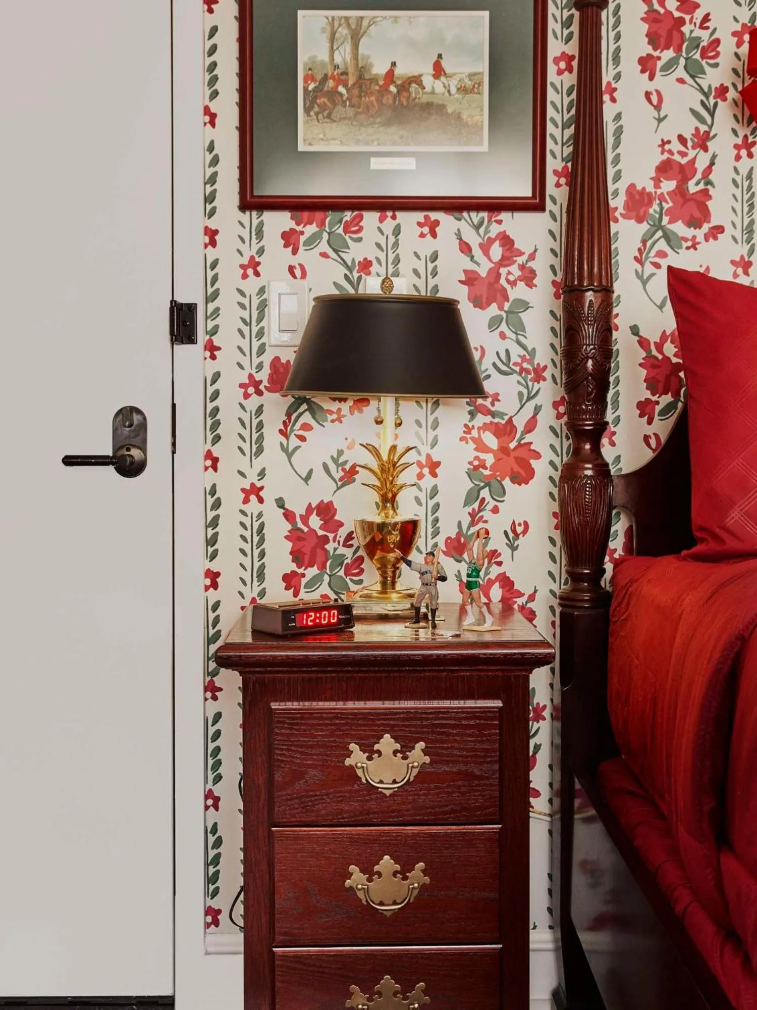 Bed in Graduate by Hilton Evanston