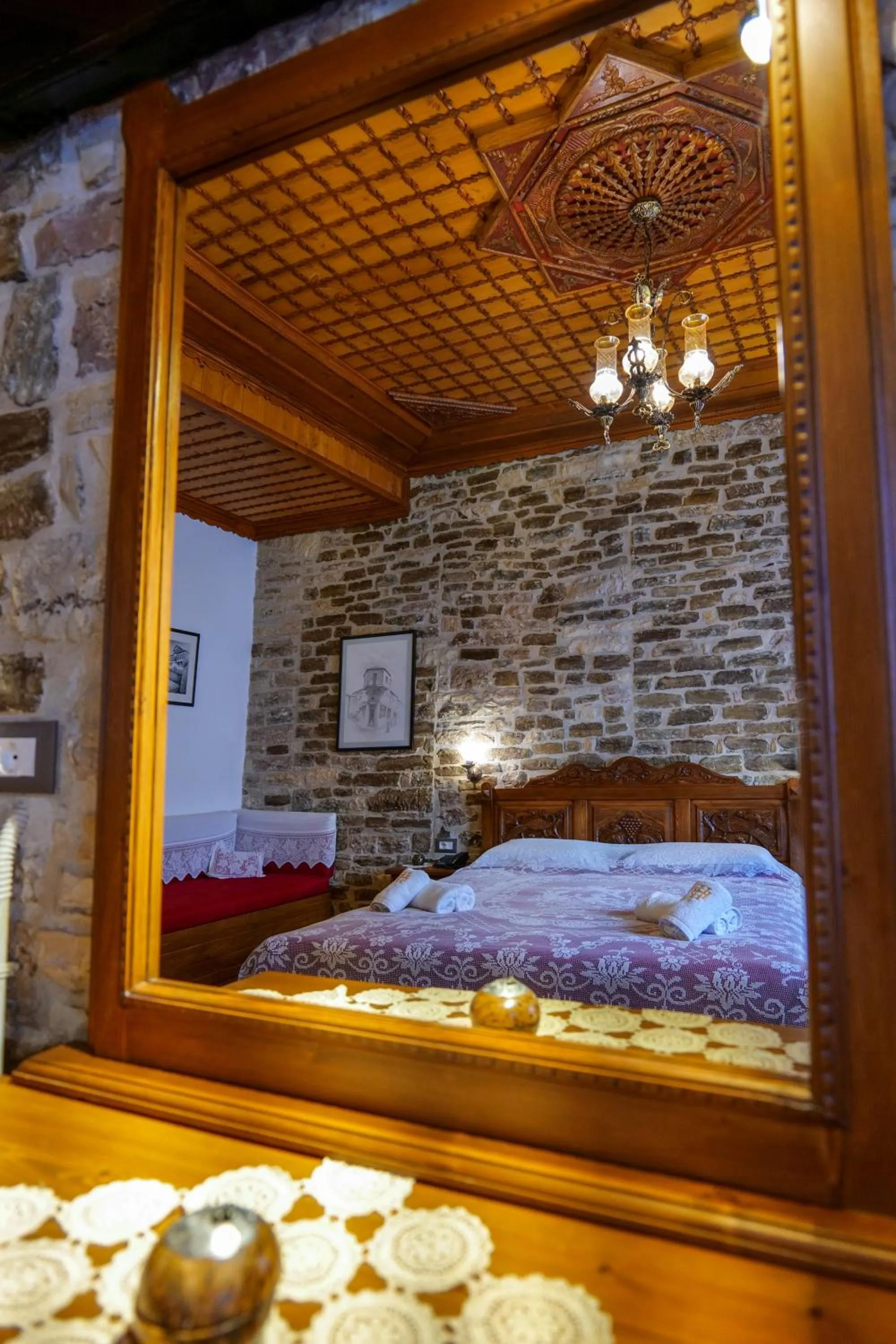 Photo of the whole room in Hotel Bineri