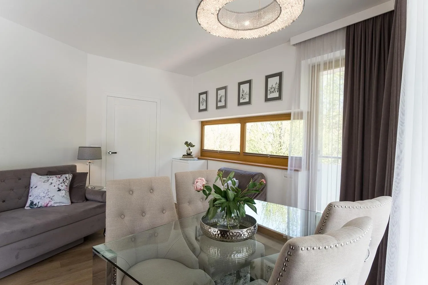 Seating area in Apart-Center Sienkiewicza