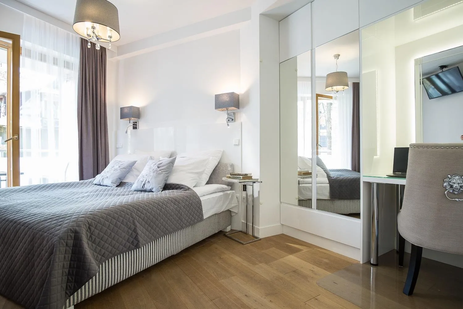 Bedroom, Bed in Apart-Center Sienkiewicza