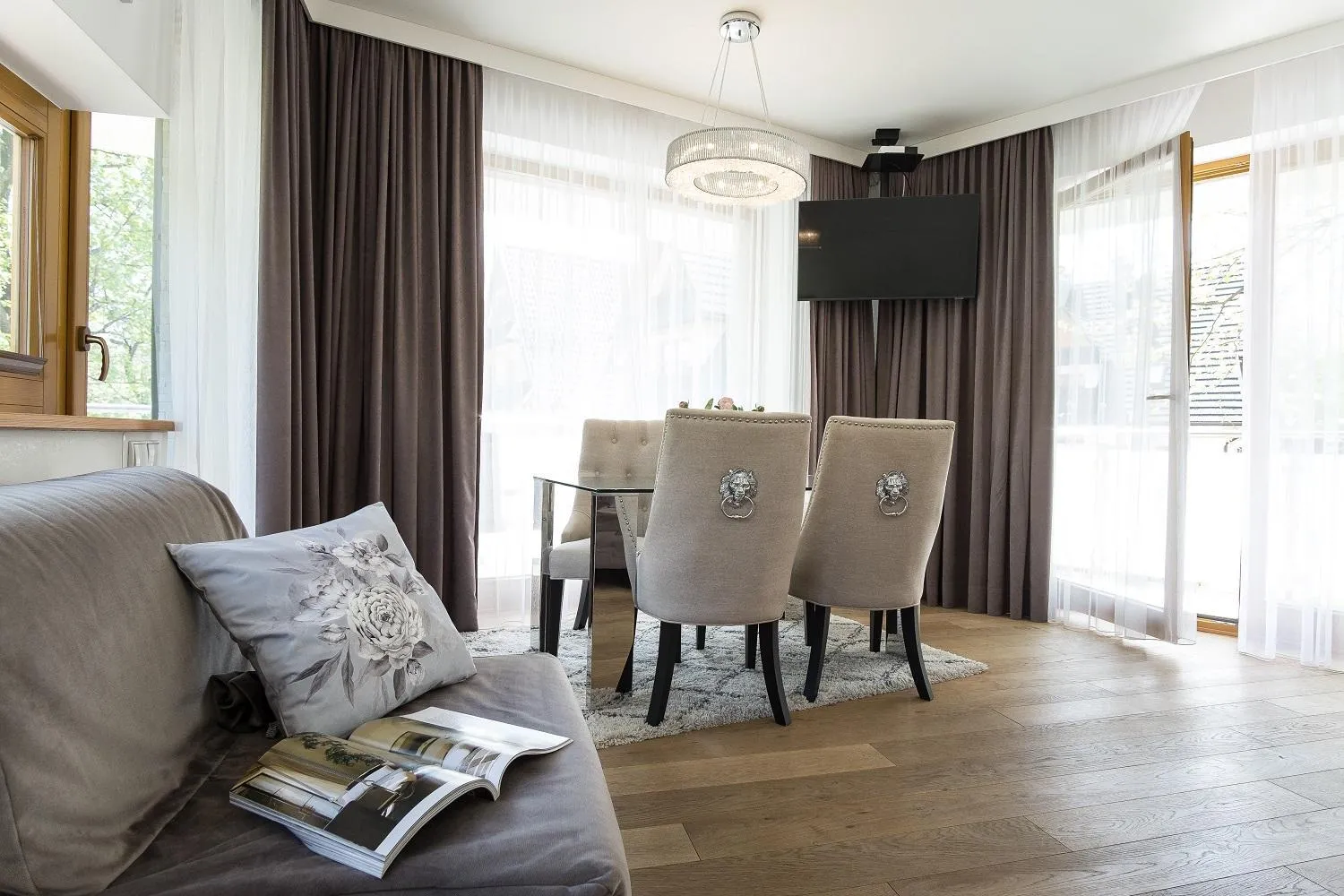 Seating area in Apart-Center Sienkiewicza