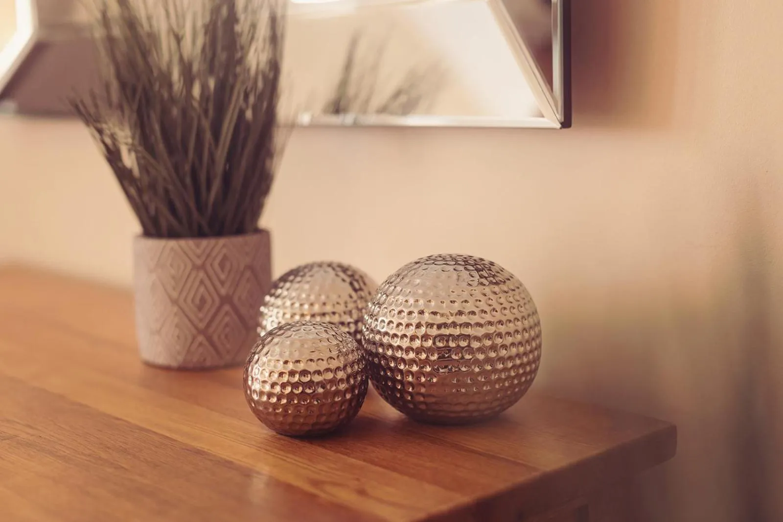 Longlands Inn & Cottages