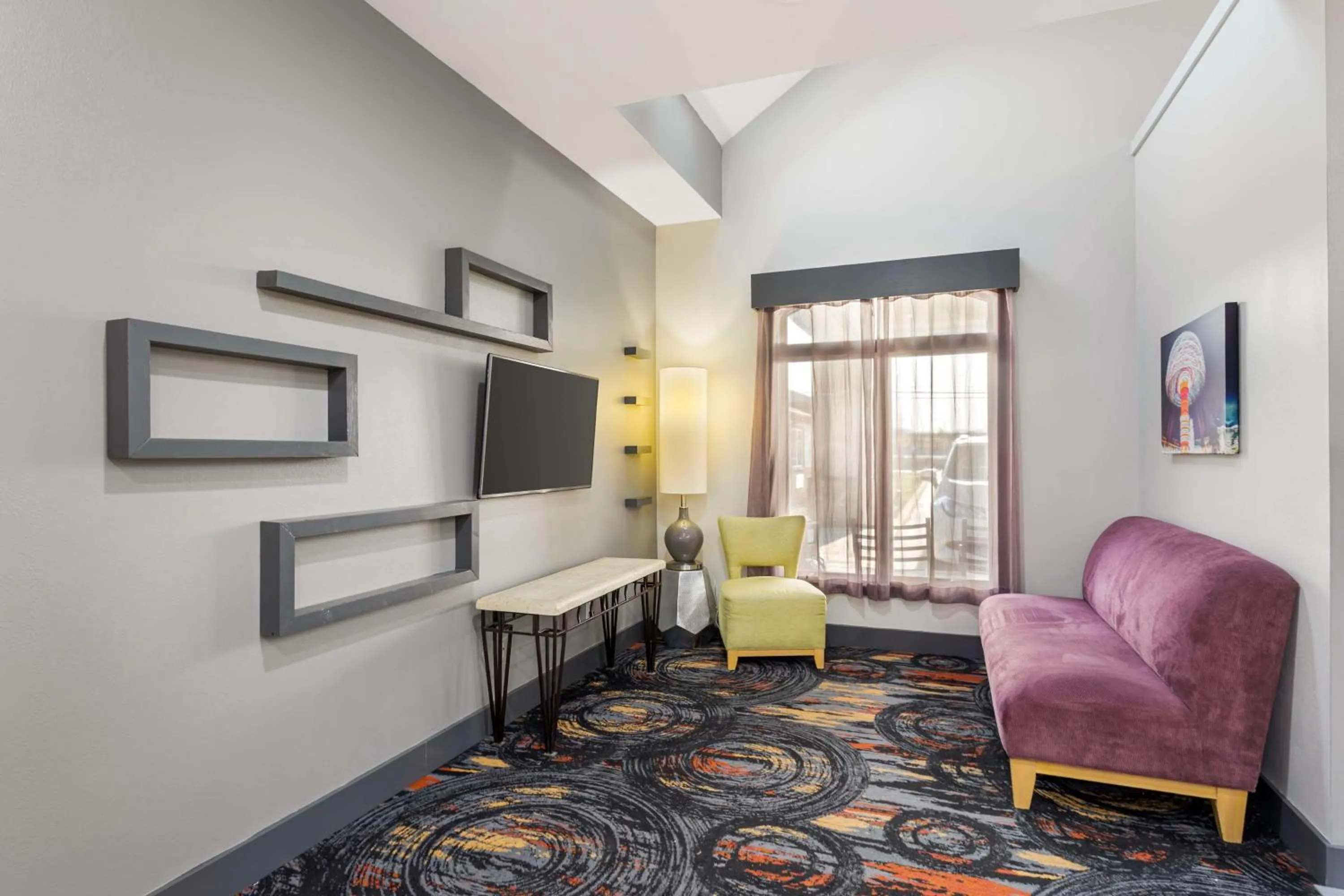 Lobby or reception in Best Western Chambersburg