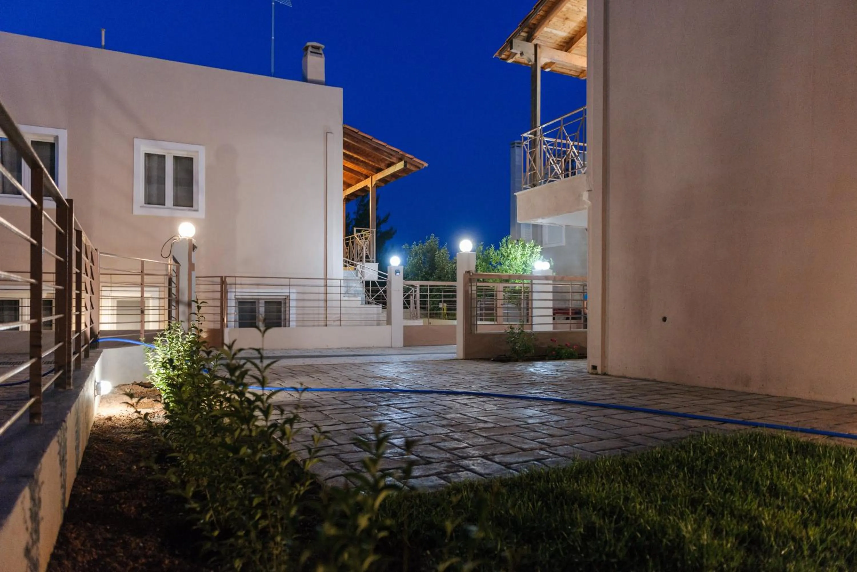 Artemissoula near airport